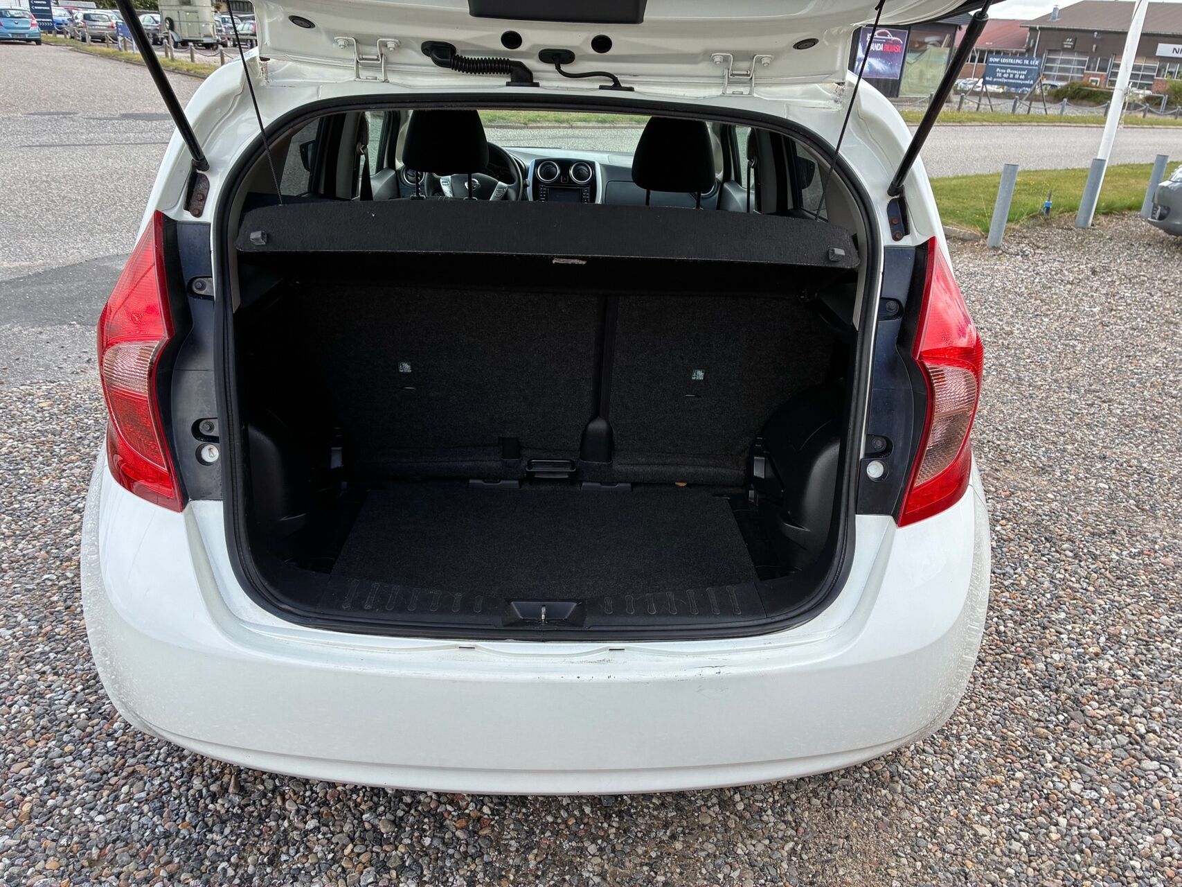 Billede af Nissan Note 1,2 Acenta Family Pack 80HK 5d
