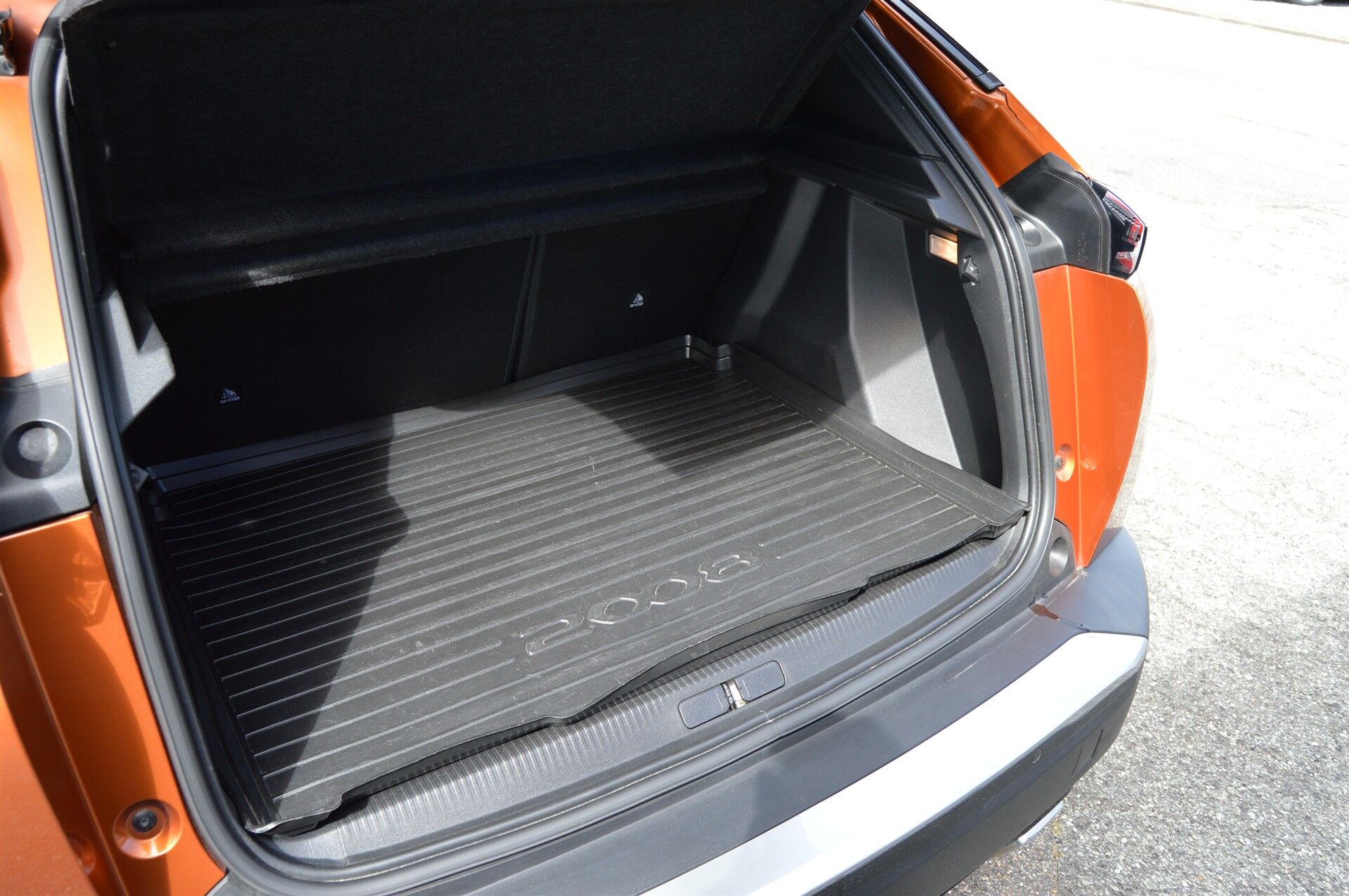 Billede af Peugeot 2008 1,2 PureTech Allure Pack 130HK 5d