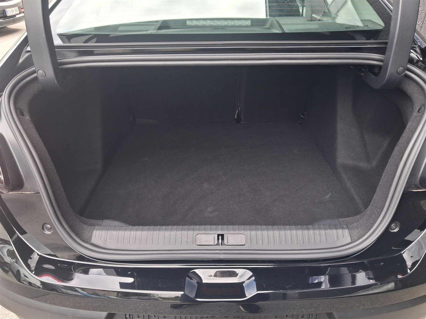 Billede af Citroën e-C4 X EL Plus 136HK 5d Aut.
