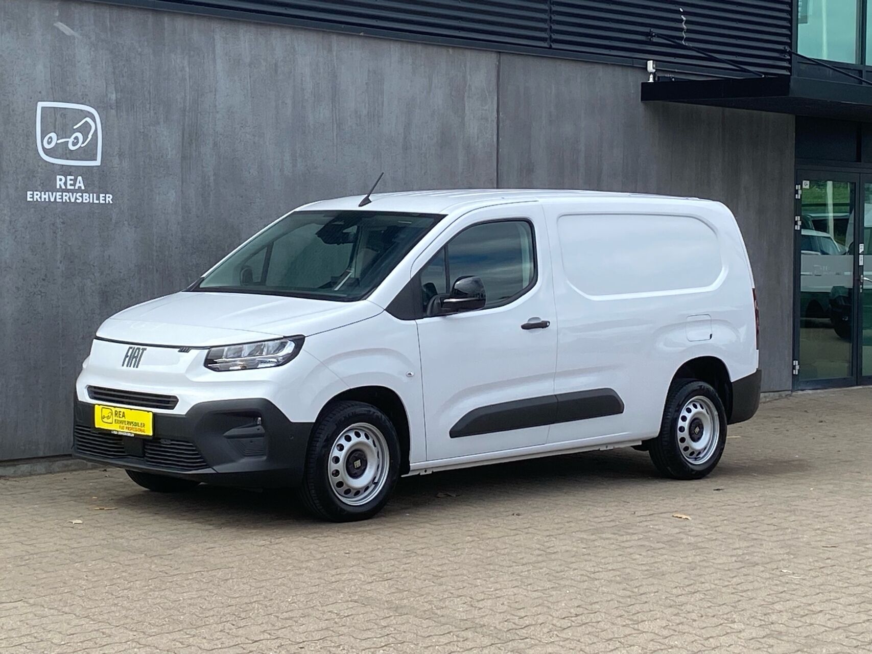 Billede af Fiat Doblò L2H1 1,5 BlueHDI Pro 130HK Van 8g Aut.