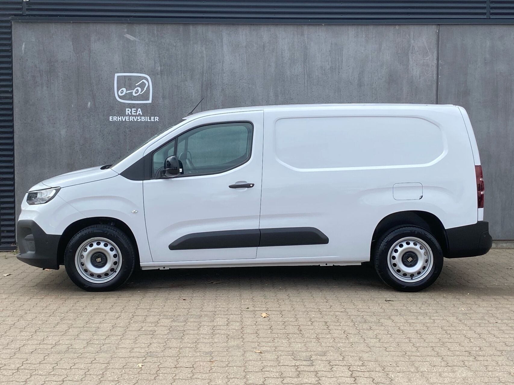Billede af Fiat Doblò L2H1 1,5 BlueHDI Pro 130HK Van 8g Aut.