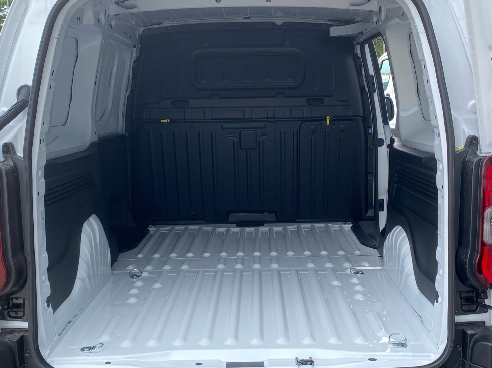 Billede af Fiat Doblò L2H1 1,5 BlueHDI Pro 130HK Van 8g Aut.