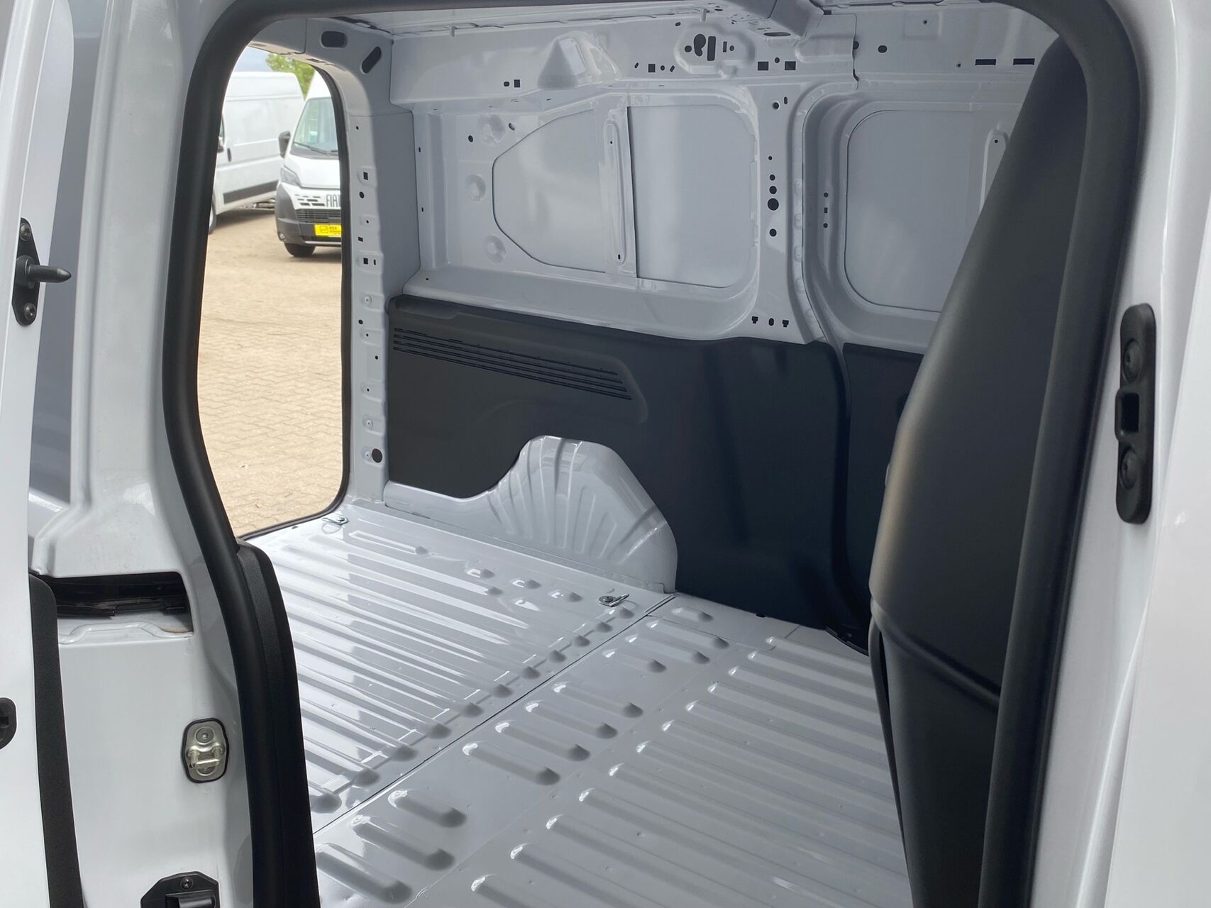 Billede af Fiat Doblò L2H1 1,5 BlueHDI Pro 130HK Van 8g Aut.