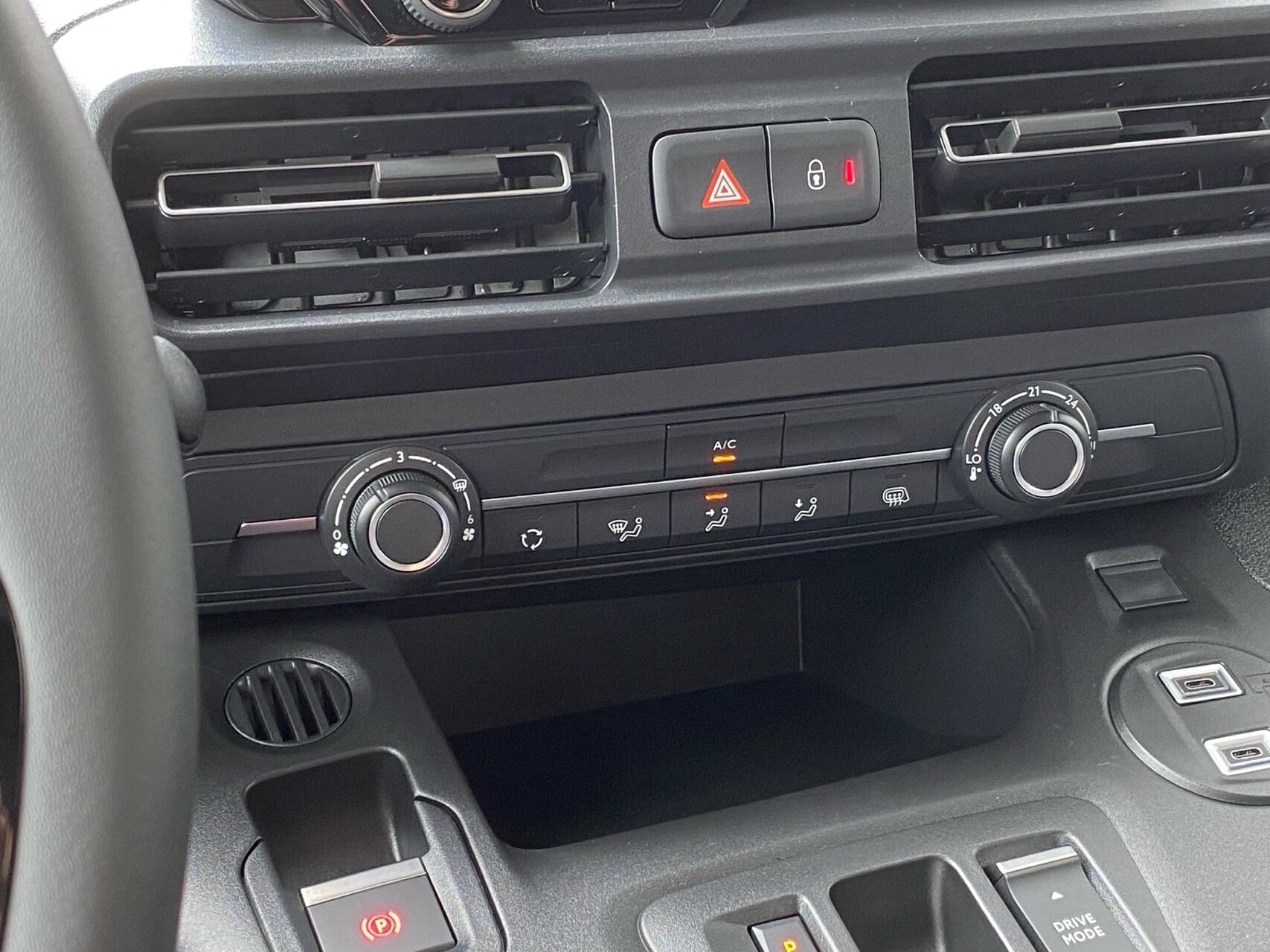 Billede af Fiat Doblò L2H1 1,5 BlueHDI Pro 130HK Van 8g Aut.