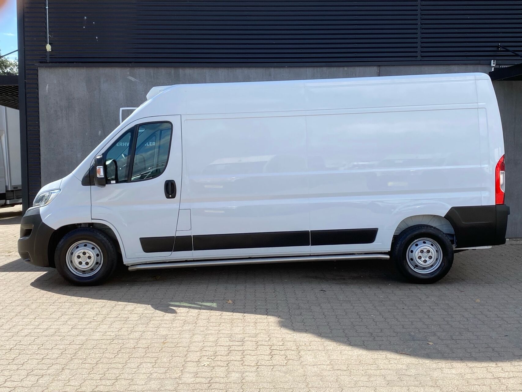 Billede af Citroën Jumper 35+ L3H2 2,2 Blue HDi Flexline start/stop 165HK Van