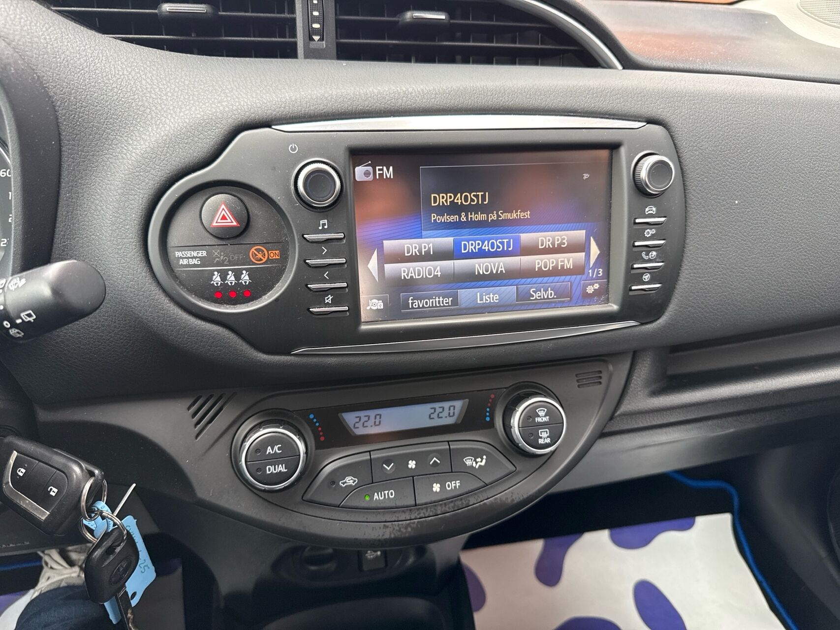 Billede af Toyota Yaris 1,5 Hybrid H2 Premium E-CVT 100HK 5d Trinl. Gear