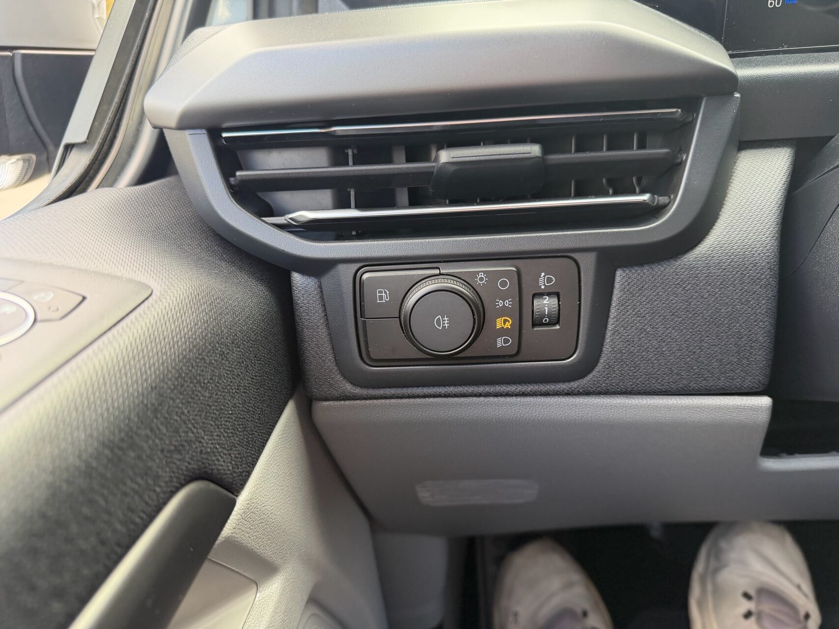 Billede af Ford Tourneo Custom 340 L2H1 2,5 Plugin-hybrid Titanium X CVT 233HK Aut.