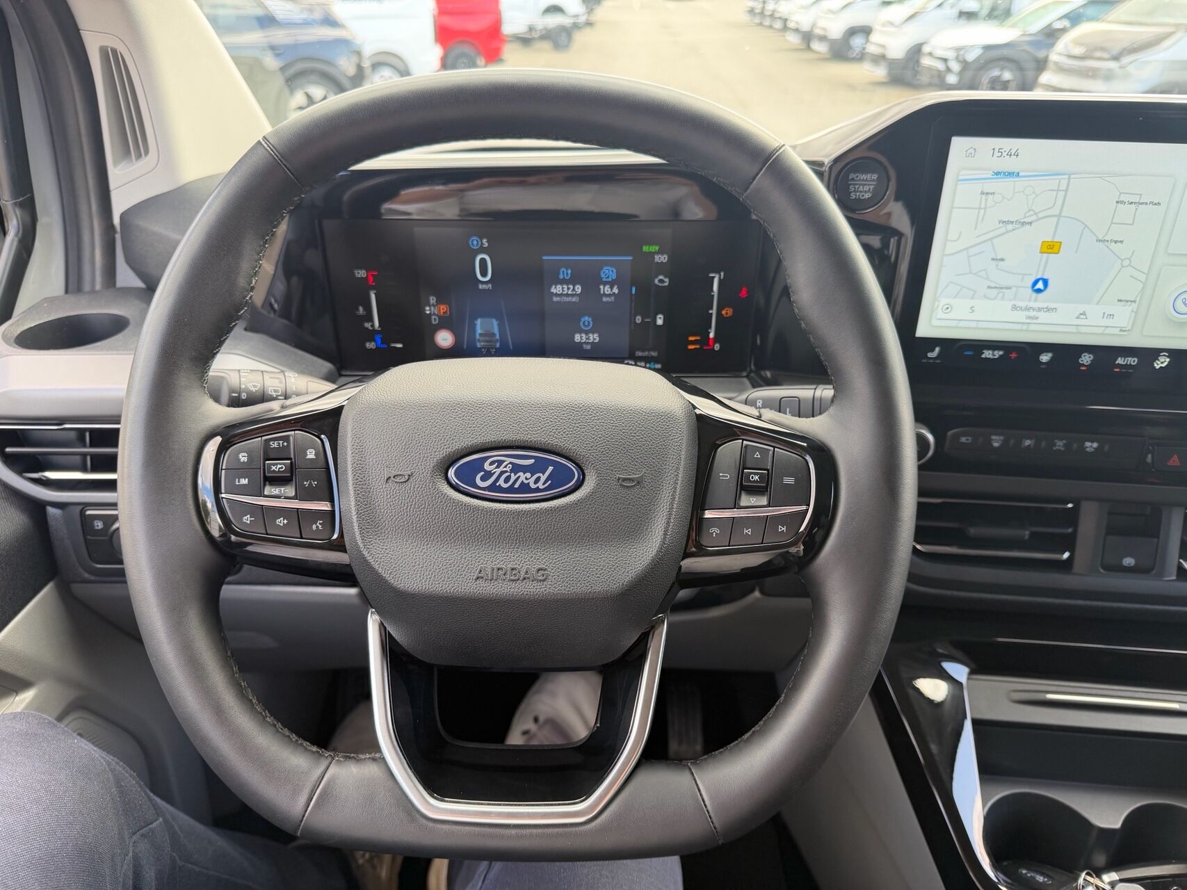 Billede af Ford Tourneo Custom 340 L2H1 2,5 Plugin-hybrid Titanium X CVT 233HK Aut.