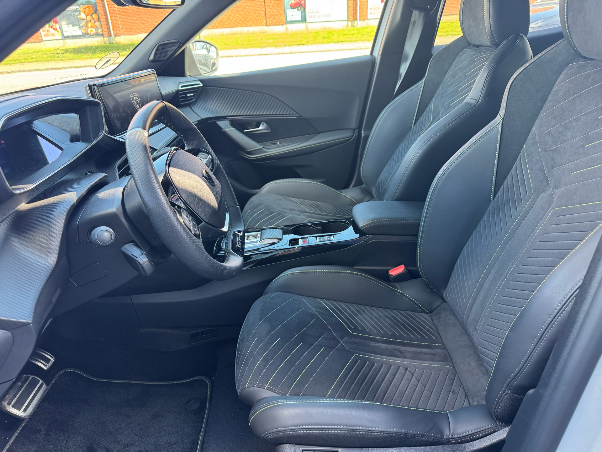 Billede af Peugeot e-2008 EL GT 156HK 5d Aut.