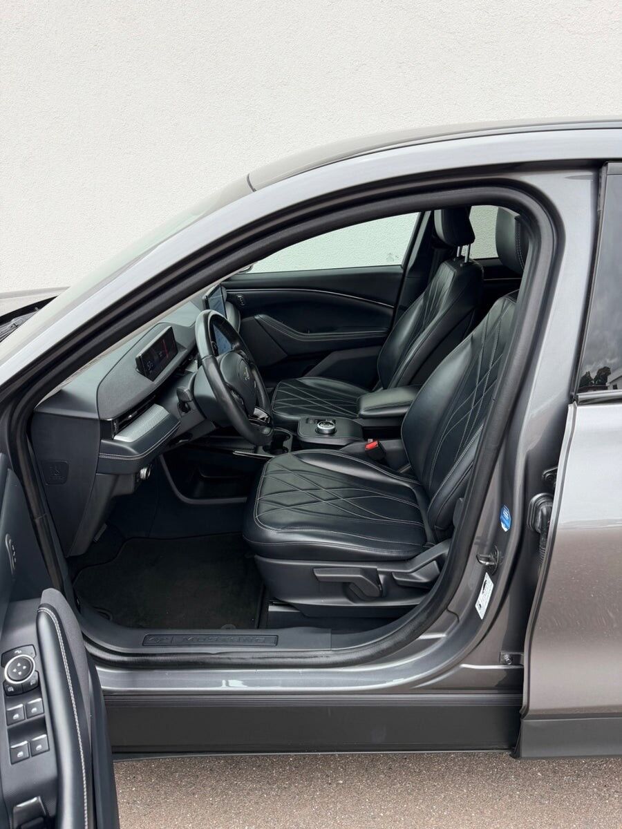Billede af Ford Mustang Mach-E EL SR 269HK 5d Aut.