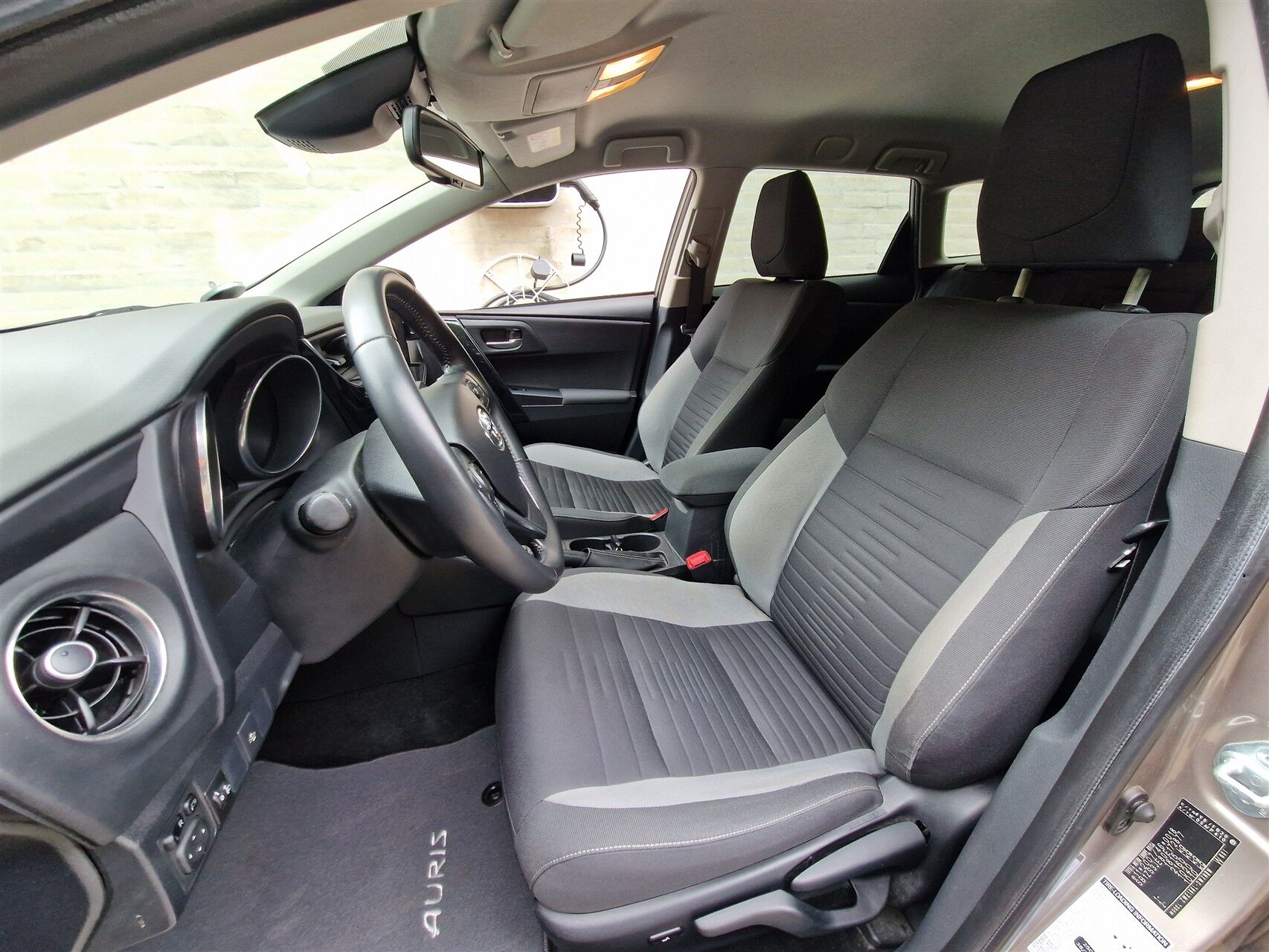 Billede af Toyota Auris Touring Sports 1,8 Hybrid H2 Comfort Safety Sense 136HK Stc Aut.