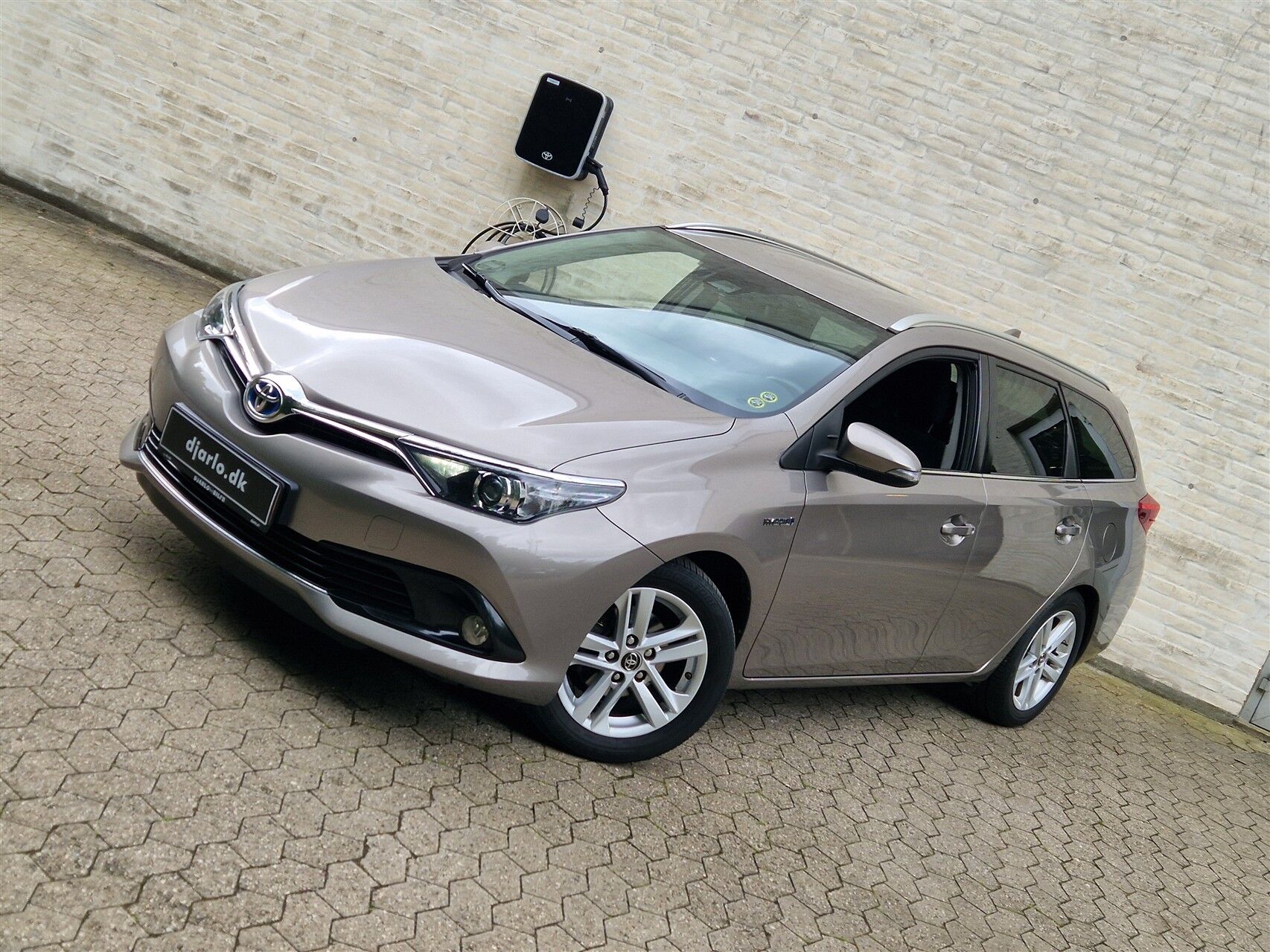 Billede af Toyota Auris Touring Sports 1,8 Hybrid H2 Comfort Safety Sense 136HK Stc Aut.