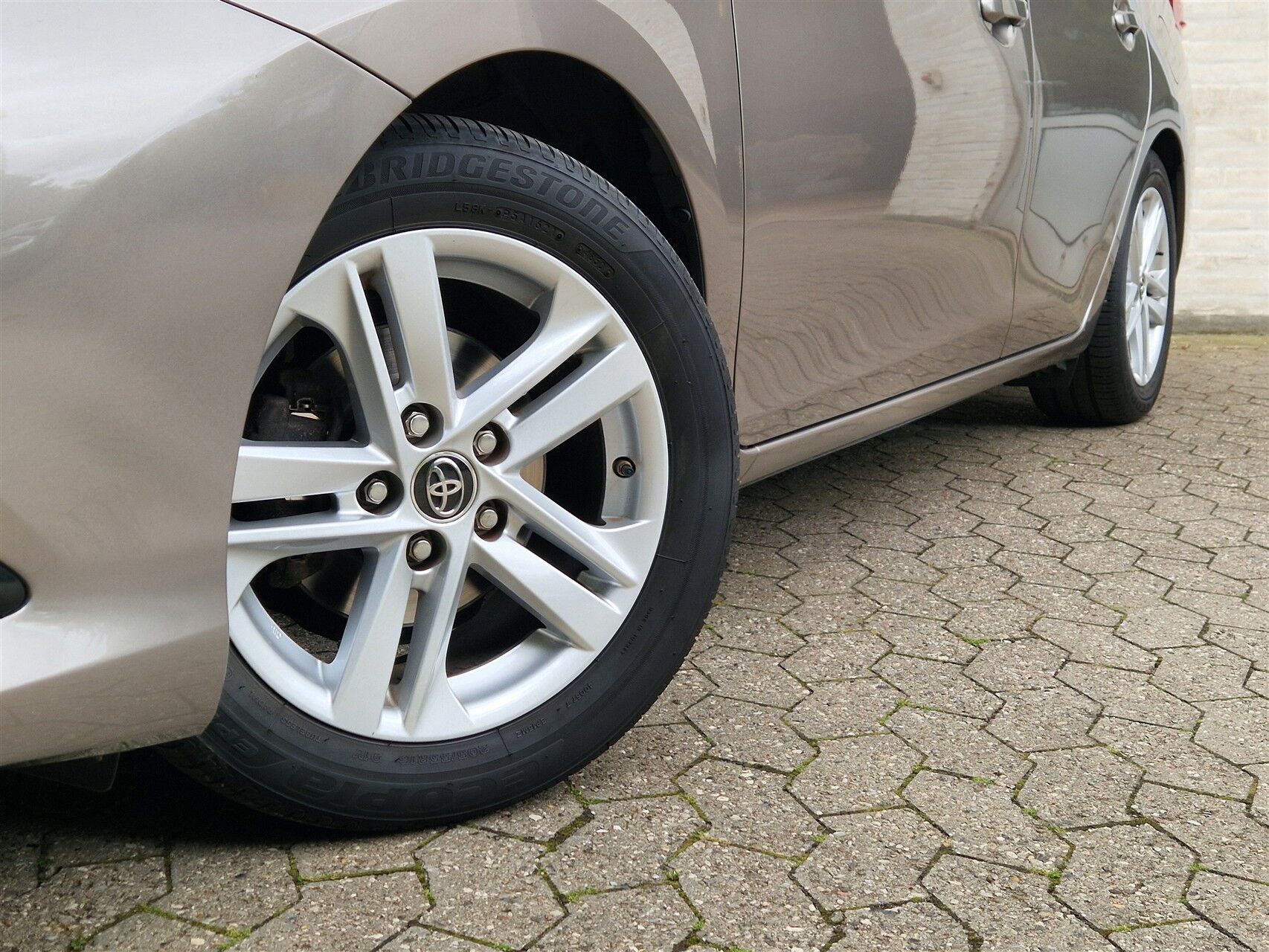 Billede af Toyota Auris Touring Sports 1,8 Hybrid H2 Comfort Safety Sense 136HK Stc Aut.