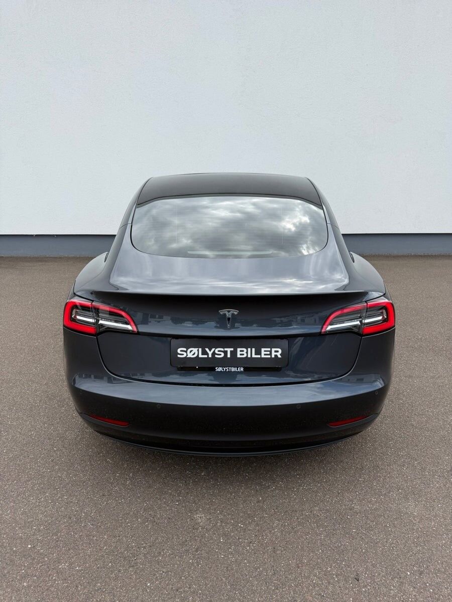Billede af Tesla Model 3 EL Standard Range 283HK Aut.