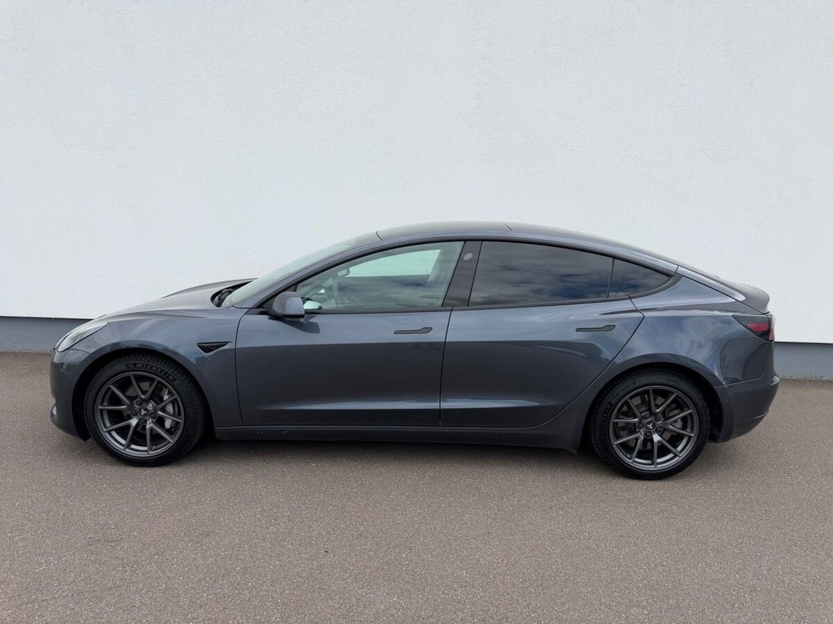 Billede af Tesla Model 3 EL Standard Range 283HK Aut.
