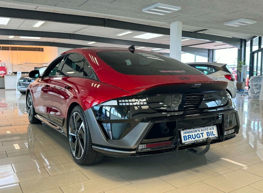 Billede af Hyundai Ioniq 6 Electric 84 kWh N-line+ 4WD 325HK Aut.