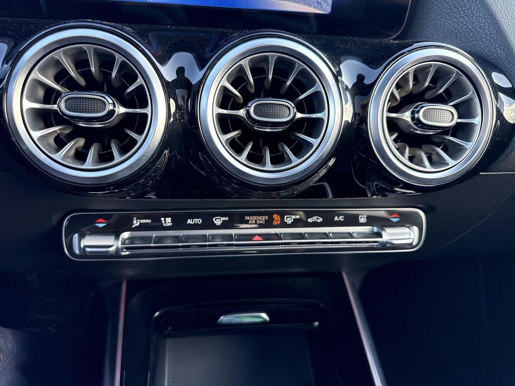 Billede af Mercedes-Benz EQA 250+ EL AMG Edition 190HK 5d Aut.