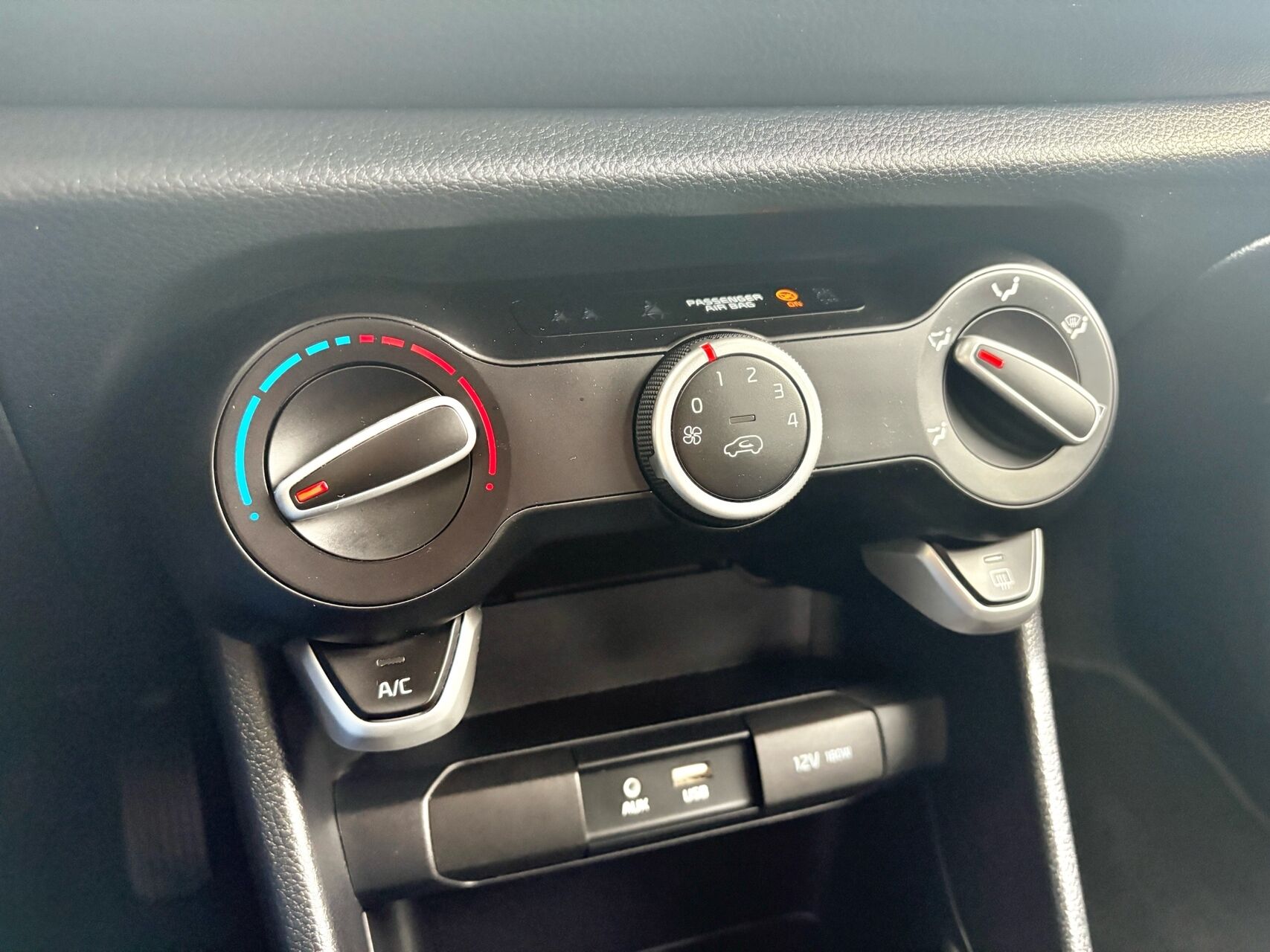 Billede af Kia Picanto 1,0 MPI Attraction 67HK 5d
