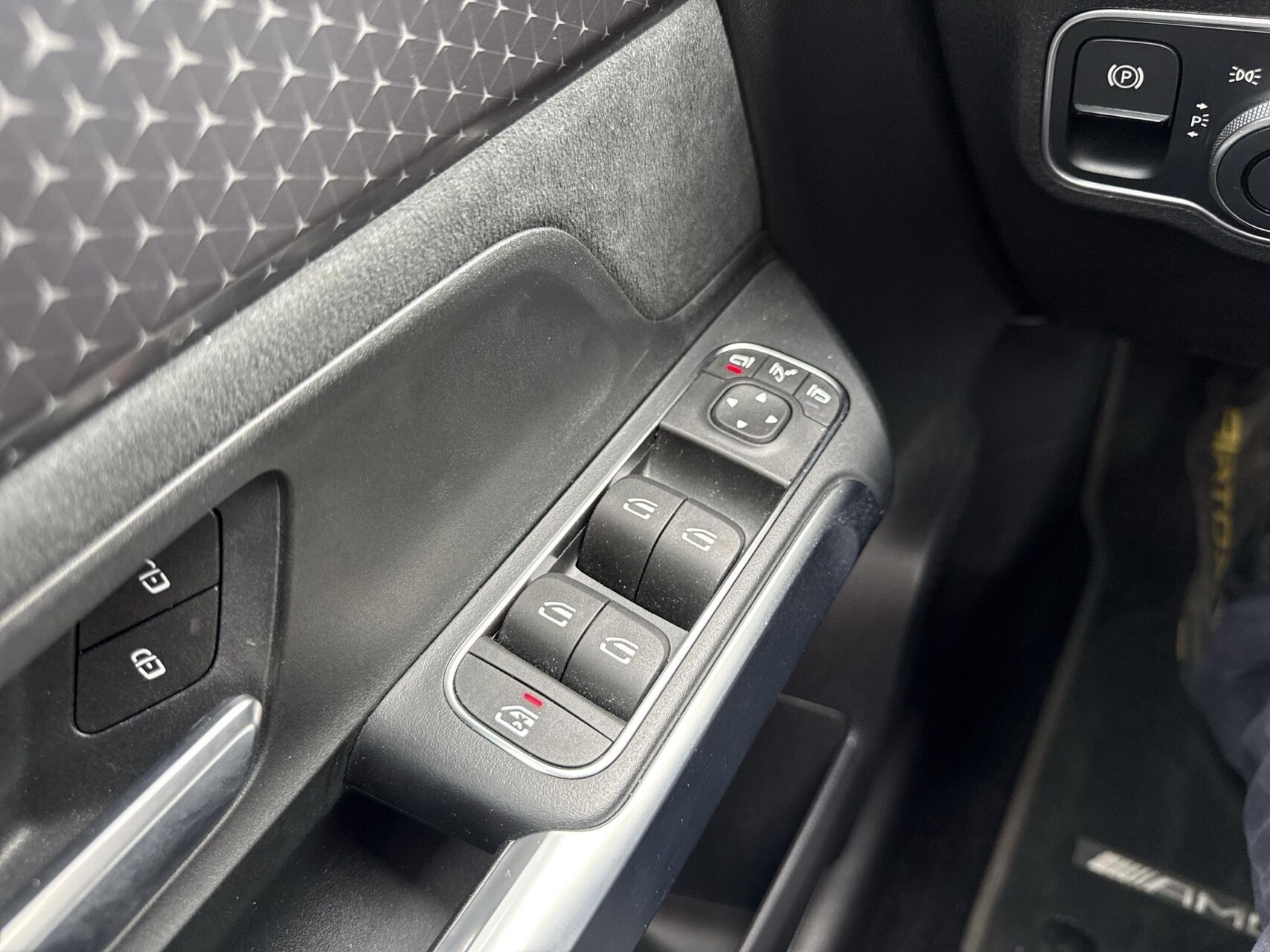 Billede af Mercedes-Benz EQB 250+ 7 pers. EL AMG Edition 190HK 5d Aut.