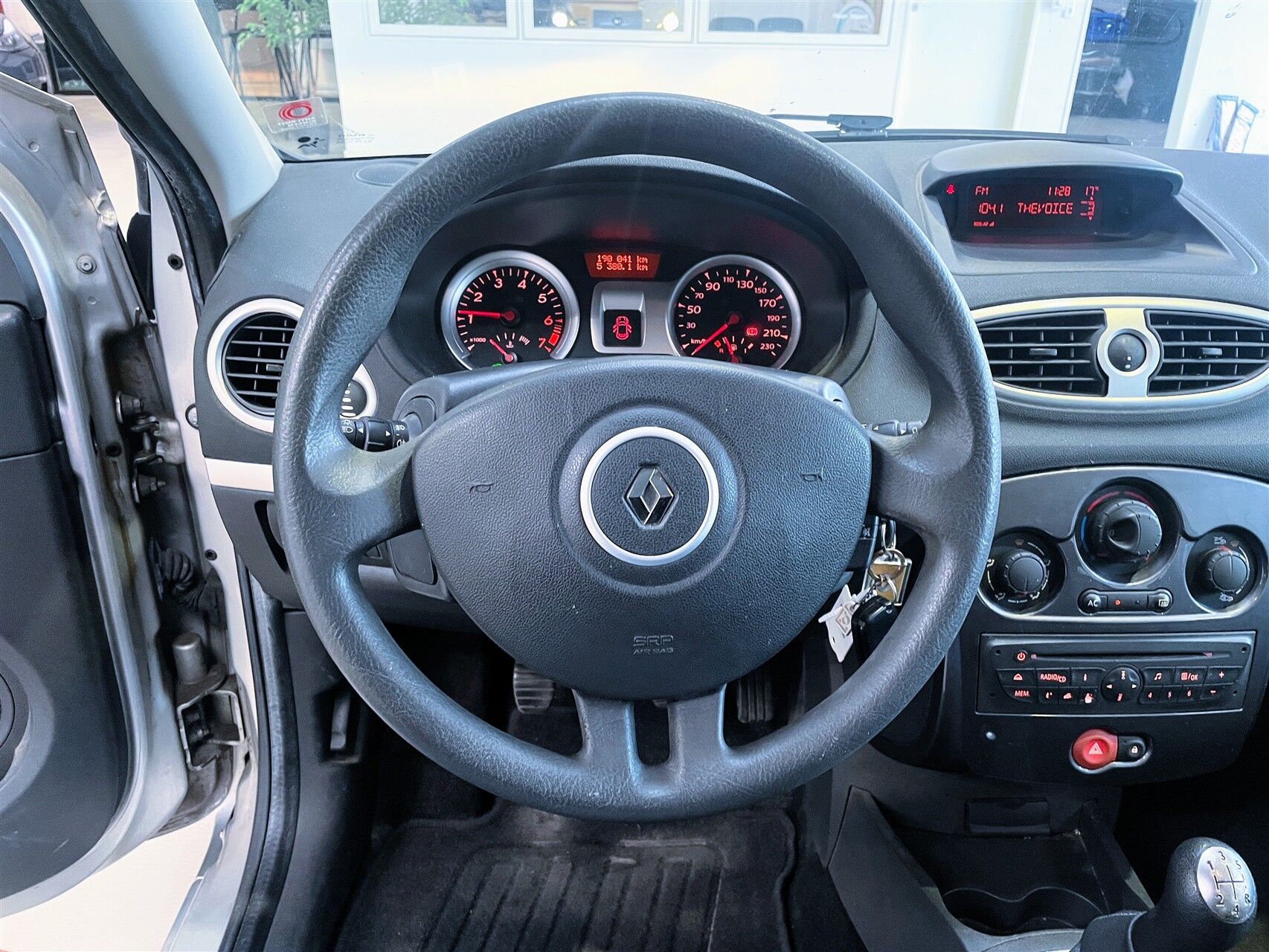 Billede af Renault Clio 1,2 TCE Expression Sport Tourer 100HK 5d Man. 