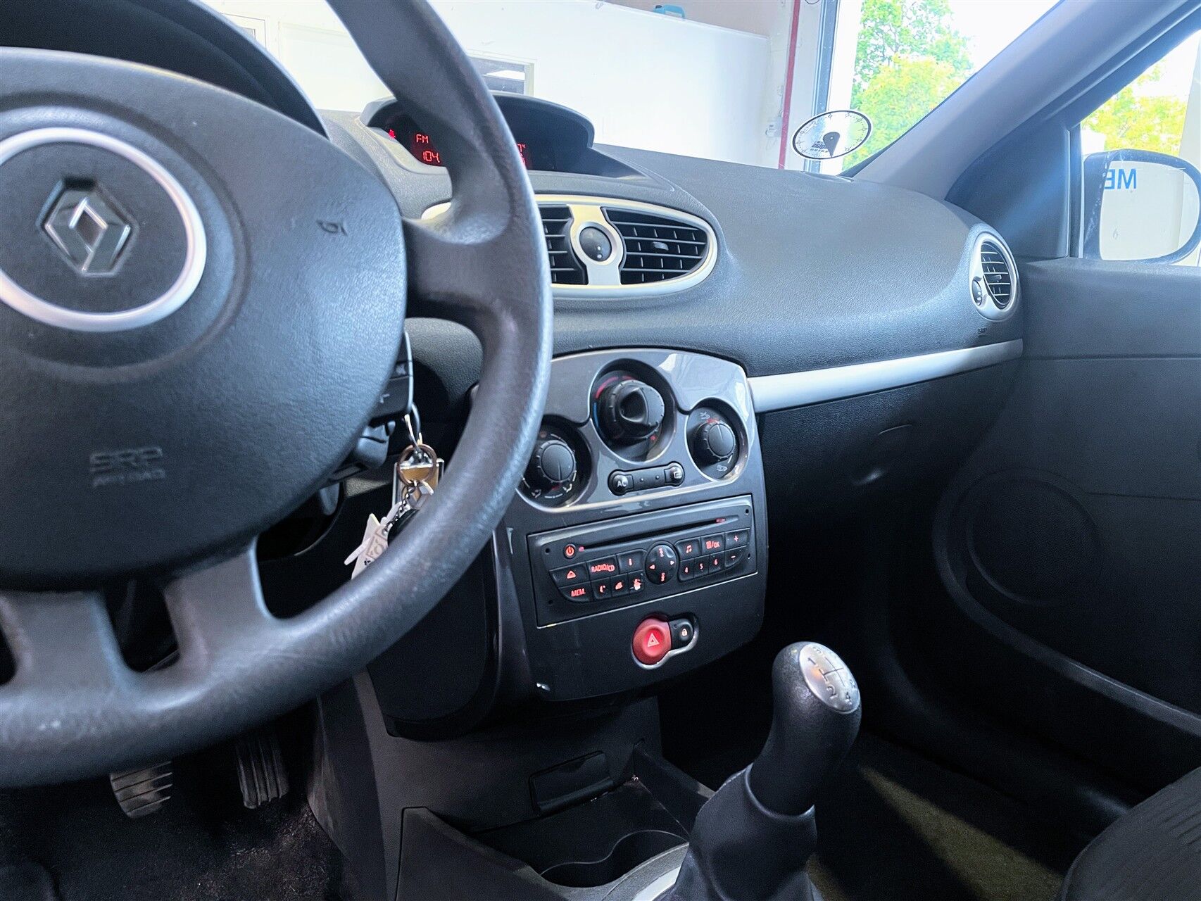 Billede af Renault Clio 1,2 TCE Expression Sport Tourer 100HK 5d Man. 