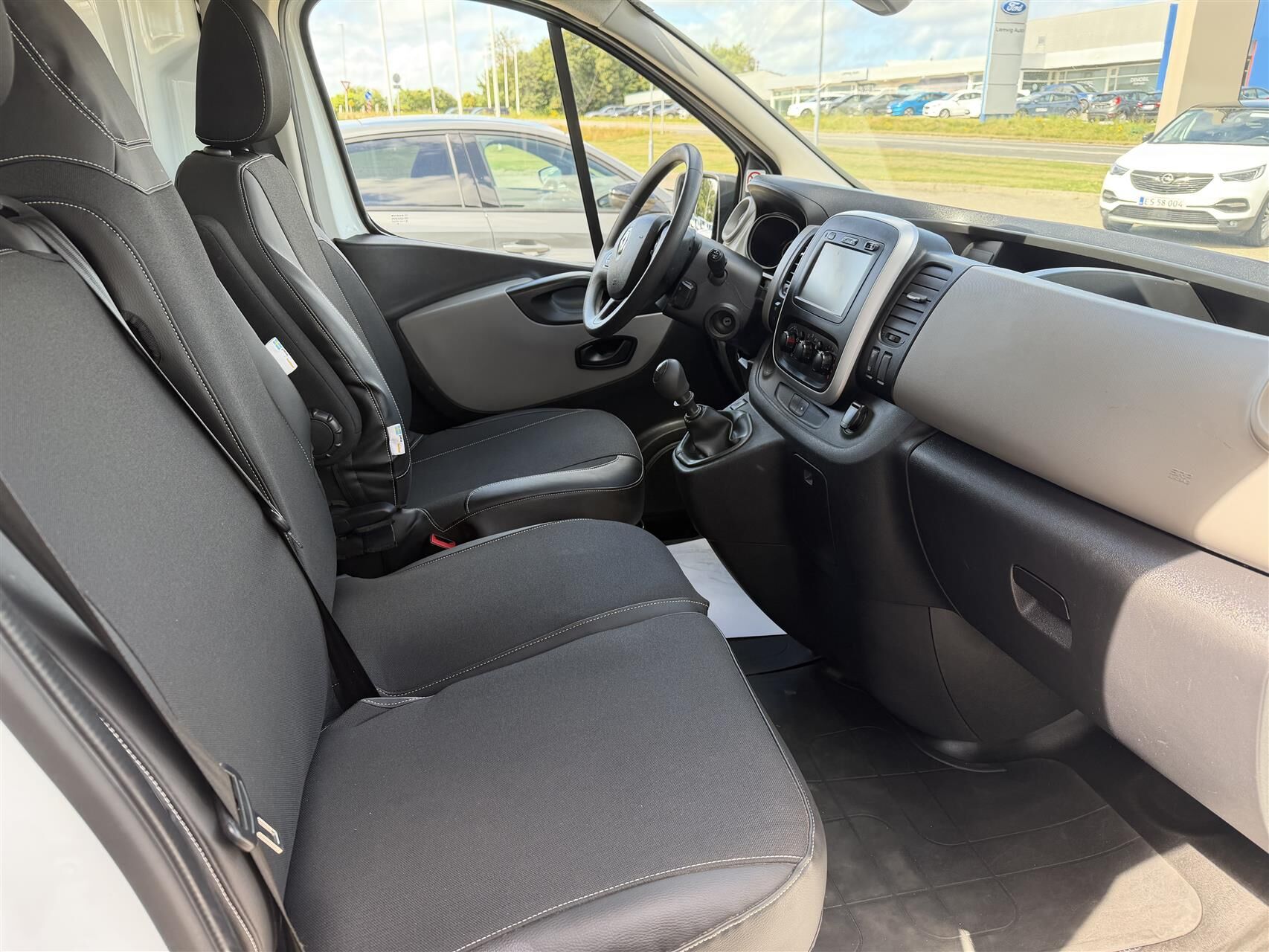 Billede af Renault Trafic T29 L2H1 1,6 DCI start/stop 145HK Van 6g