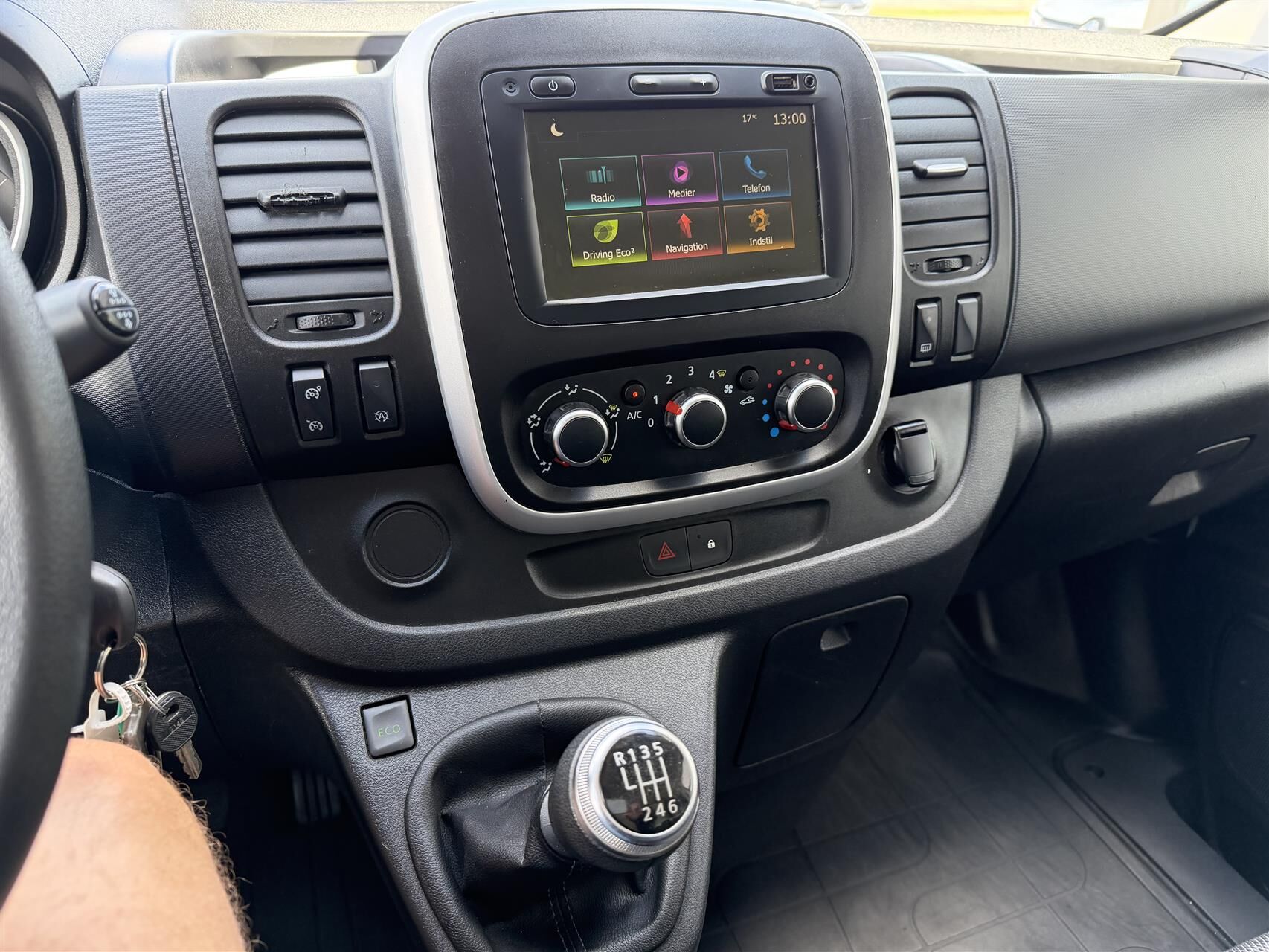 Billede af Renault Trafic T29 L2H1 2,0 DCI 120HK Van 6g