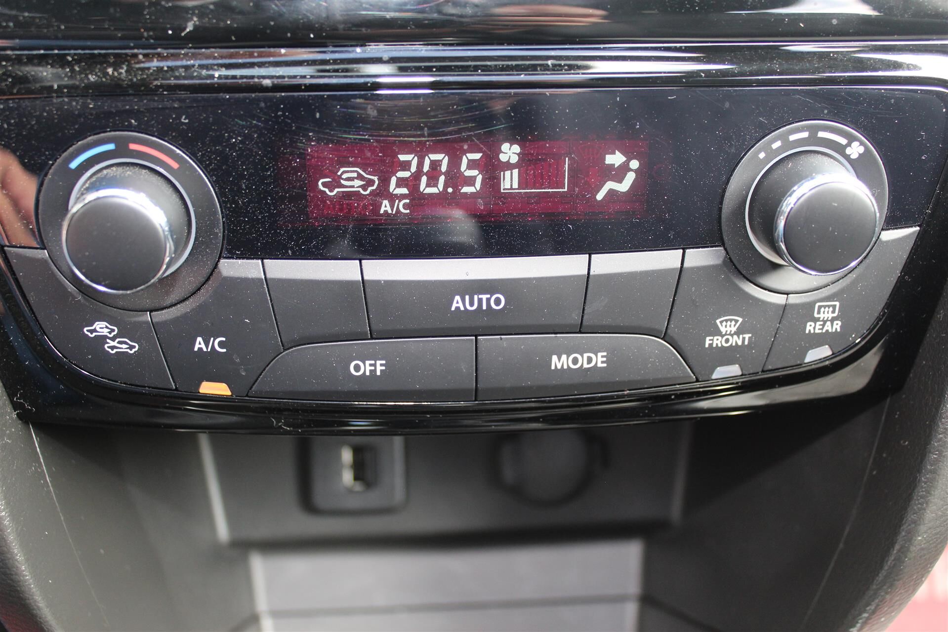 Billede af Suzuki Vitara 1,4 Boosterjet  Mild hybrid Adventure 129HK 5d 6g