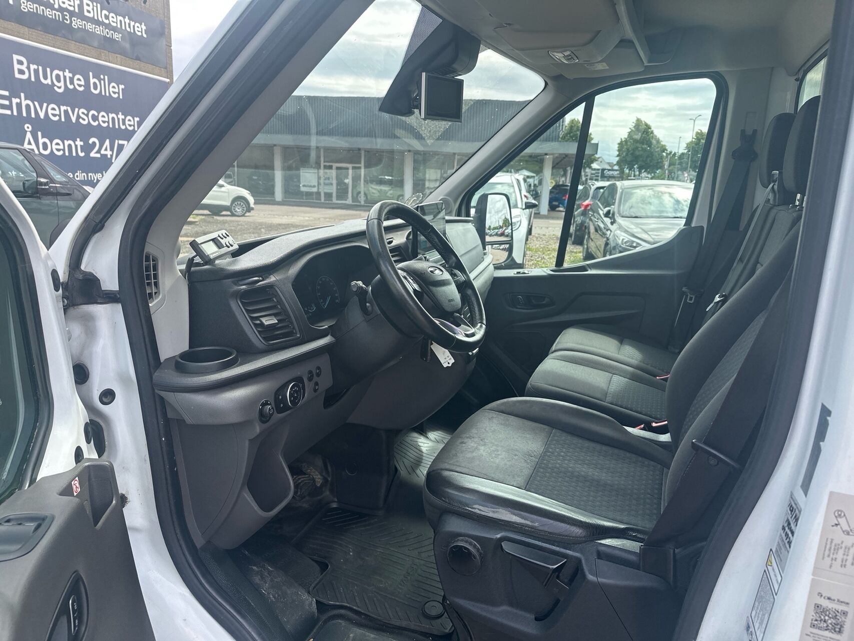 Billede af Ford Transit 350 L3H1 2,0 TDCi Trend 185HK Ladv./Chas. 6g Aut.