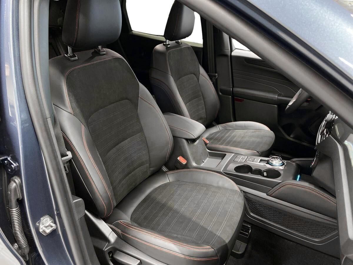 Billede af Ford Kuga 2,5 Plugin-hybrid ST-Line X CVT 225HK 5d Trinl. Gear