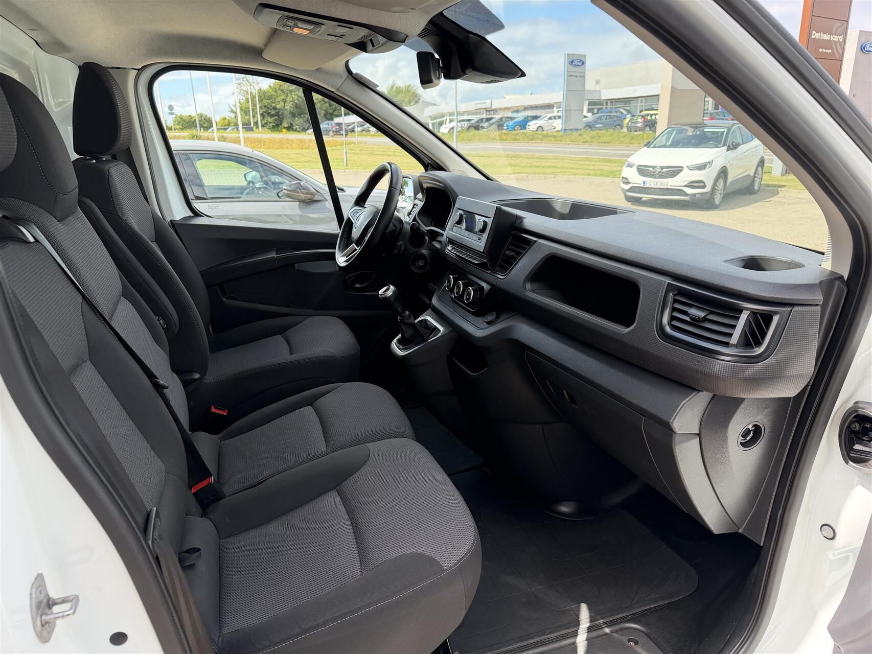 Billede af Renault Trafic L2H1 2,0 DCI start/stop 150HK Van 6g