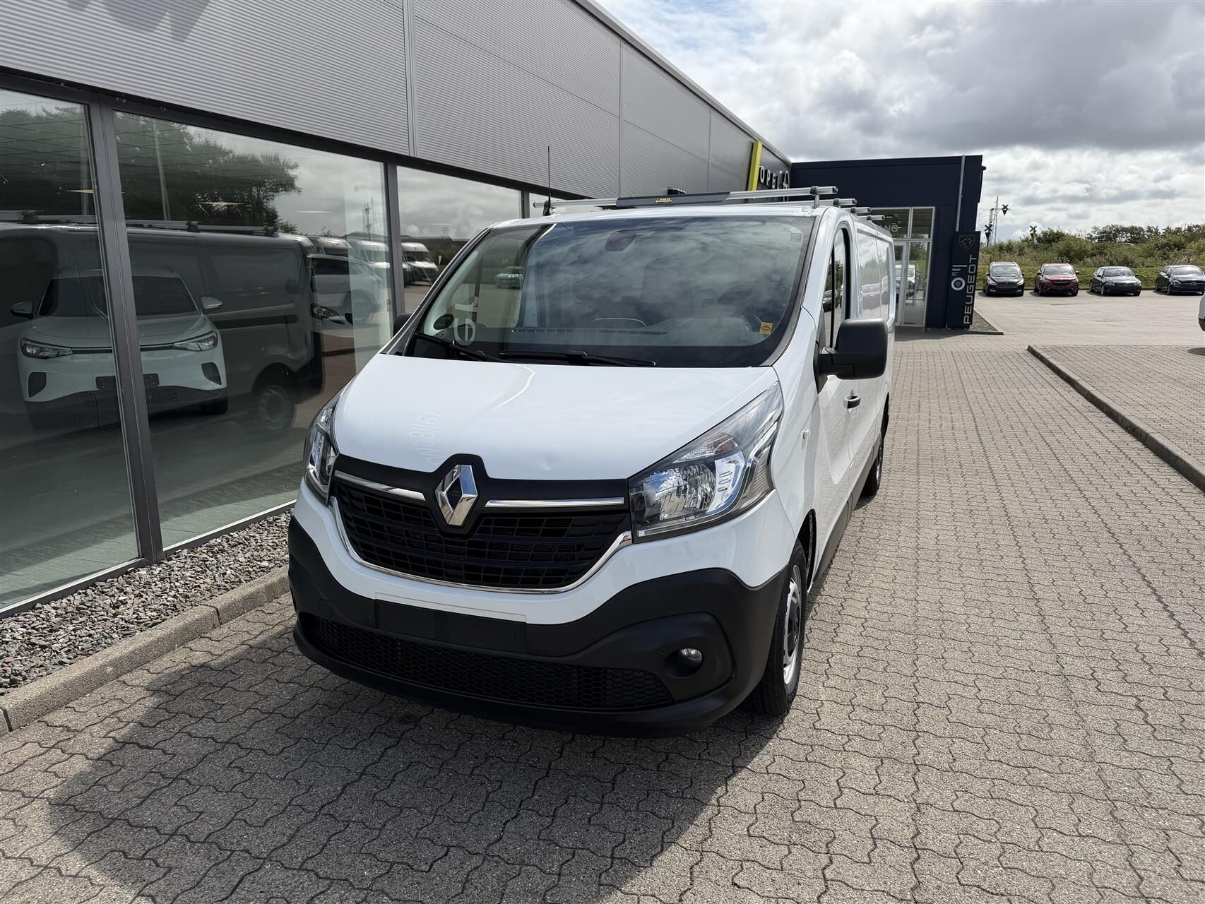 Billede af Renault Trafic T29 L2H1 2,0 DCI 145HK Van 6g