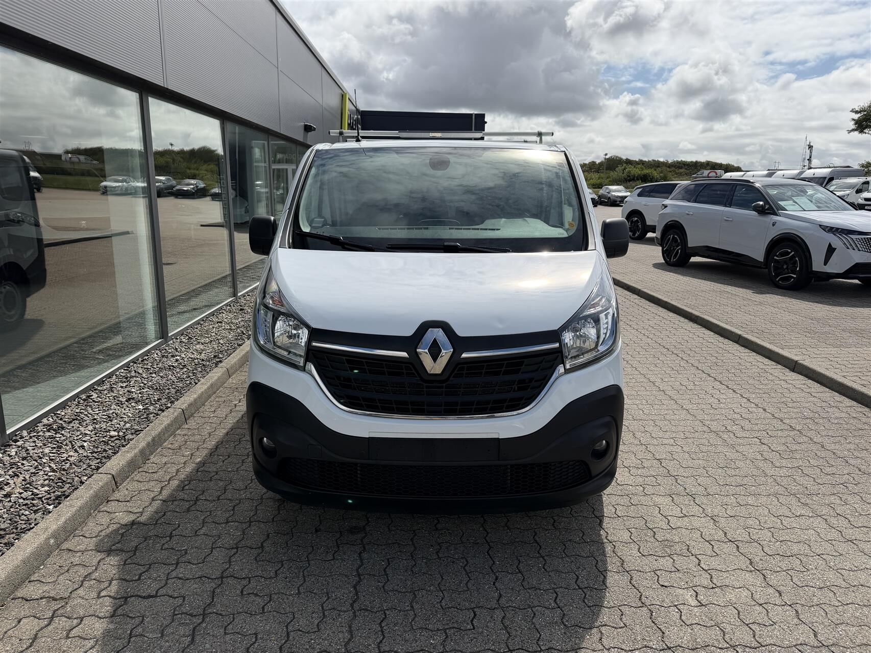Billede af Renault Trafic T29 L2H1 2,0 DCI 145HK Van 6g