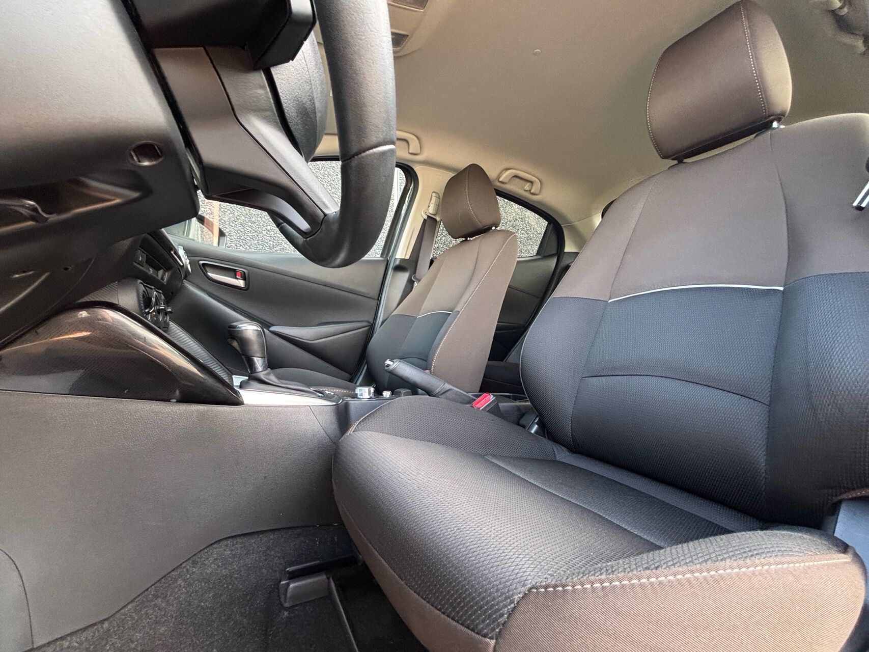 Billede af Mazda 2 1,5 Skyactiv-G Sky 90HK 5d 6g Aut.