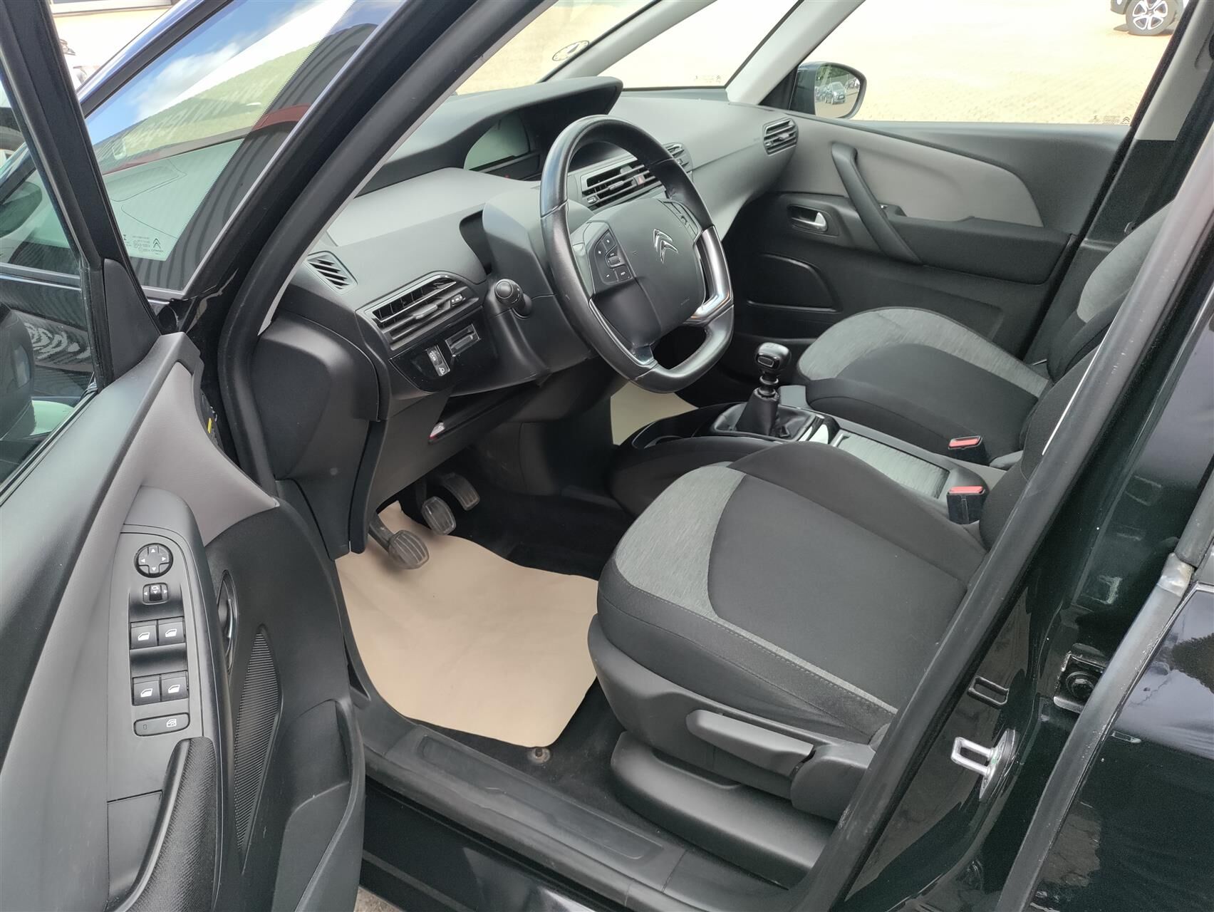 Billede af Citroën C4 SpaceTourer 1,6 Blue HDi Iconic start/stop 120HK