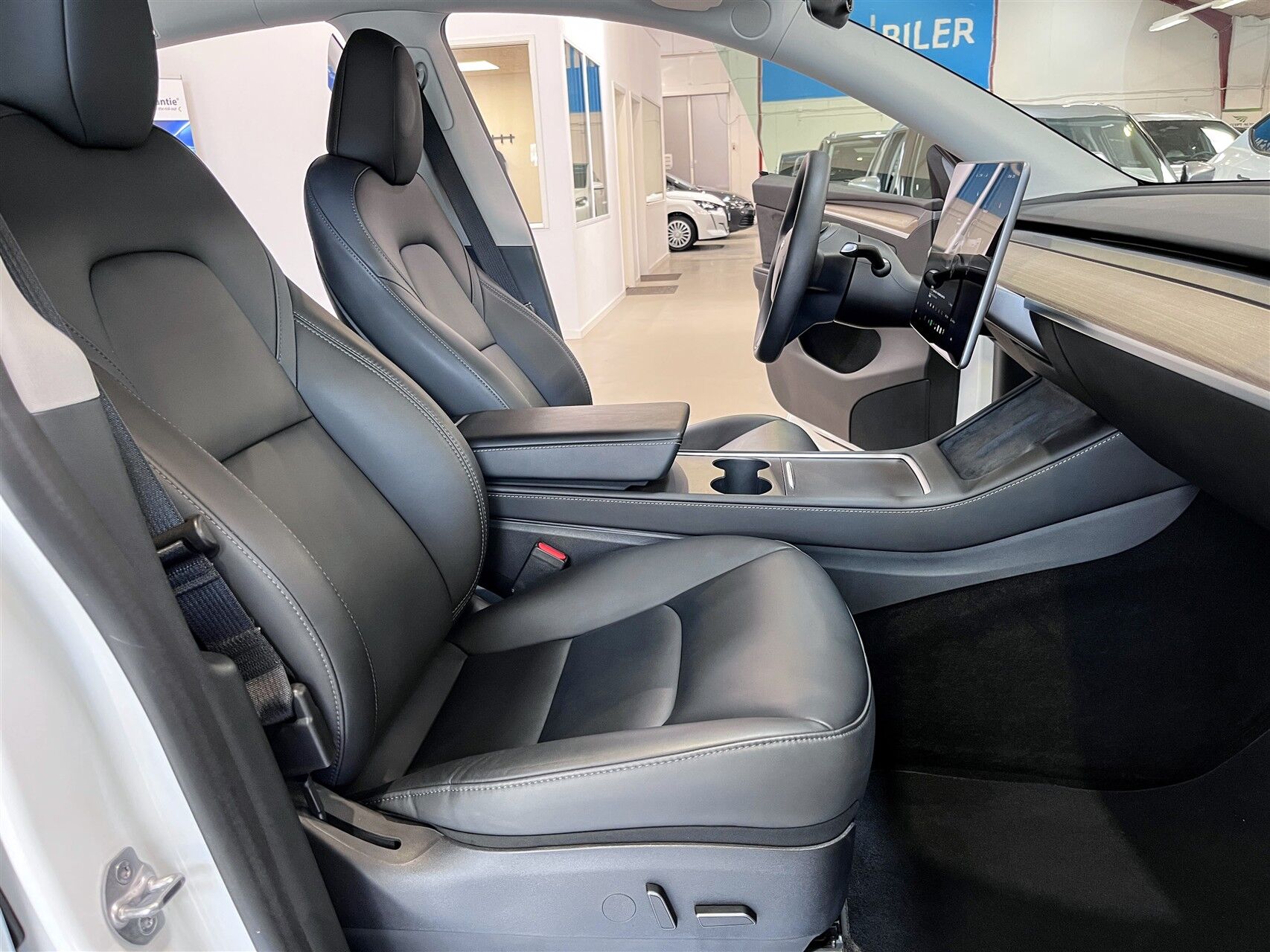 Billede af Tesla Model Y EL RWD 299HK 5d Aut.