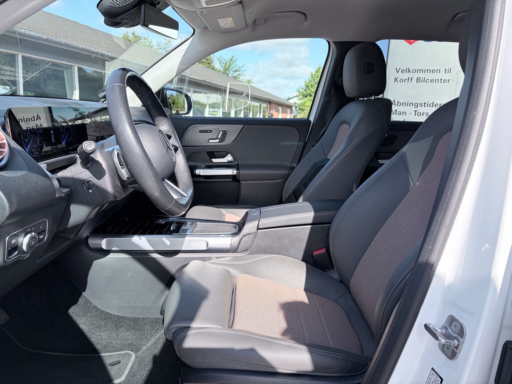 Billede af Mercedes-Benz EQB 300 EL Progressive 4Matic 228HK 5d Aut.