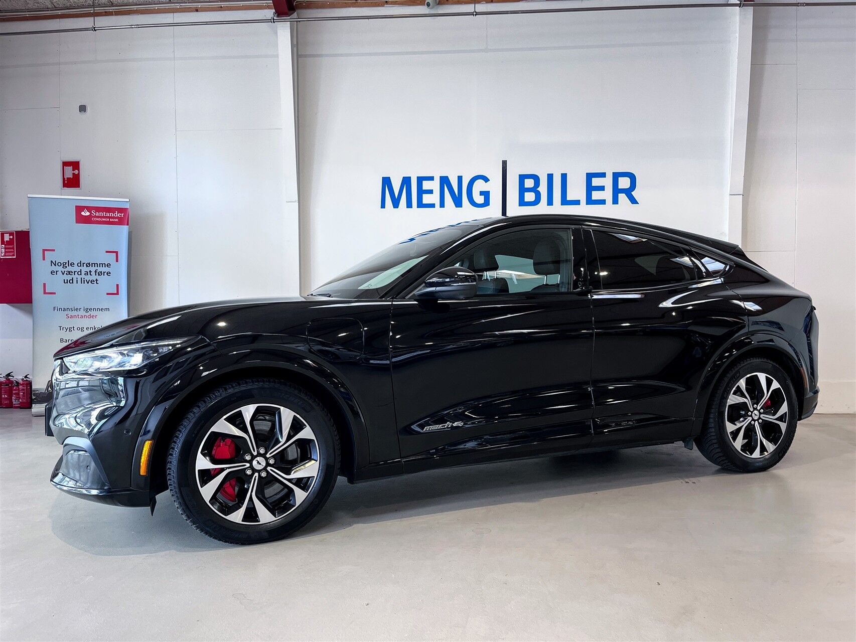 Billede af Ford Mustang Mach-E EL SR Premium AWD 269HK 5d Aut.