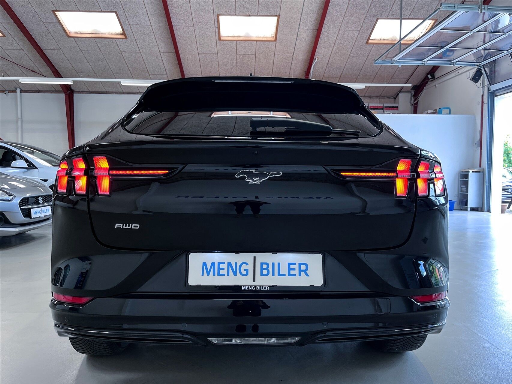 Billede af Ford Mustang Mach-E EL SR Premium AWD 269HK 5d Aut.