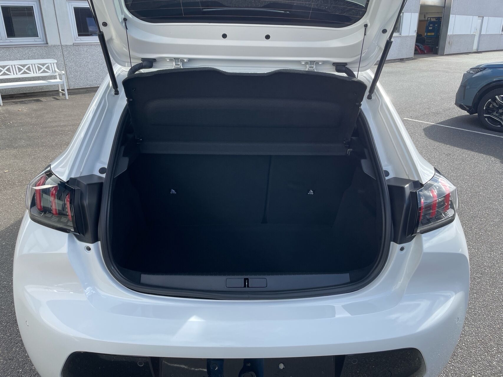 Billede af Peugeot 208 1,2 PureTech Allure Pack 100HK 5d 6g