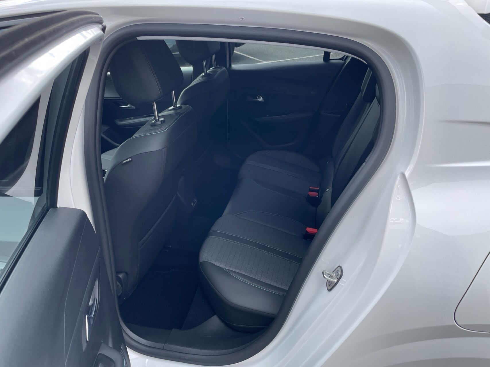 Billede af Peugeot 208 1,2 PureTech Allure Pack 100HK 5d 6g