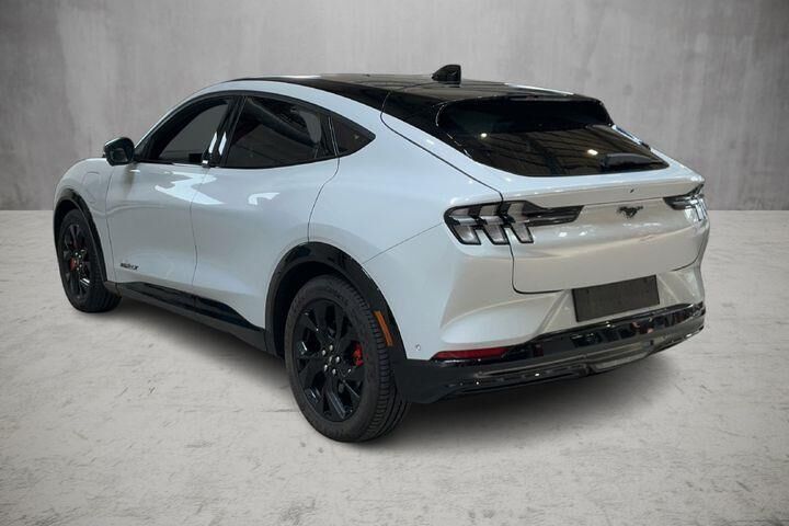 Billede af Ford Mustang Mach-E EL UR Premium 294HK 5d Aut.