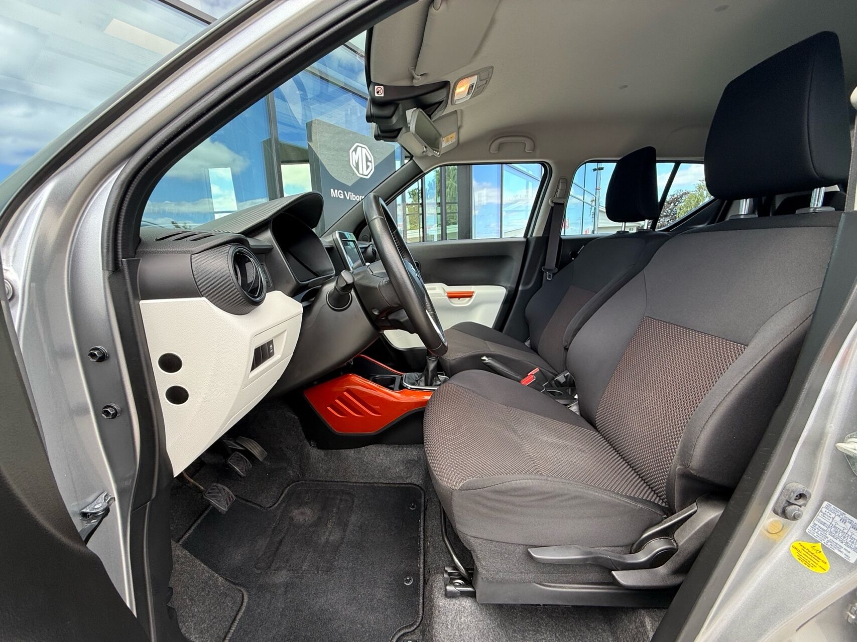 Billede af Suzuki Ignis 1,2 Dualjet Adventure Gold 90HK 5d
