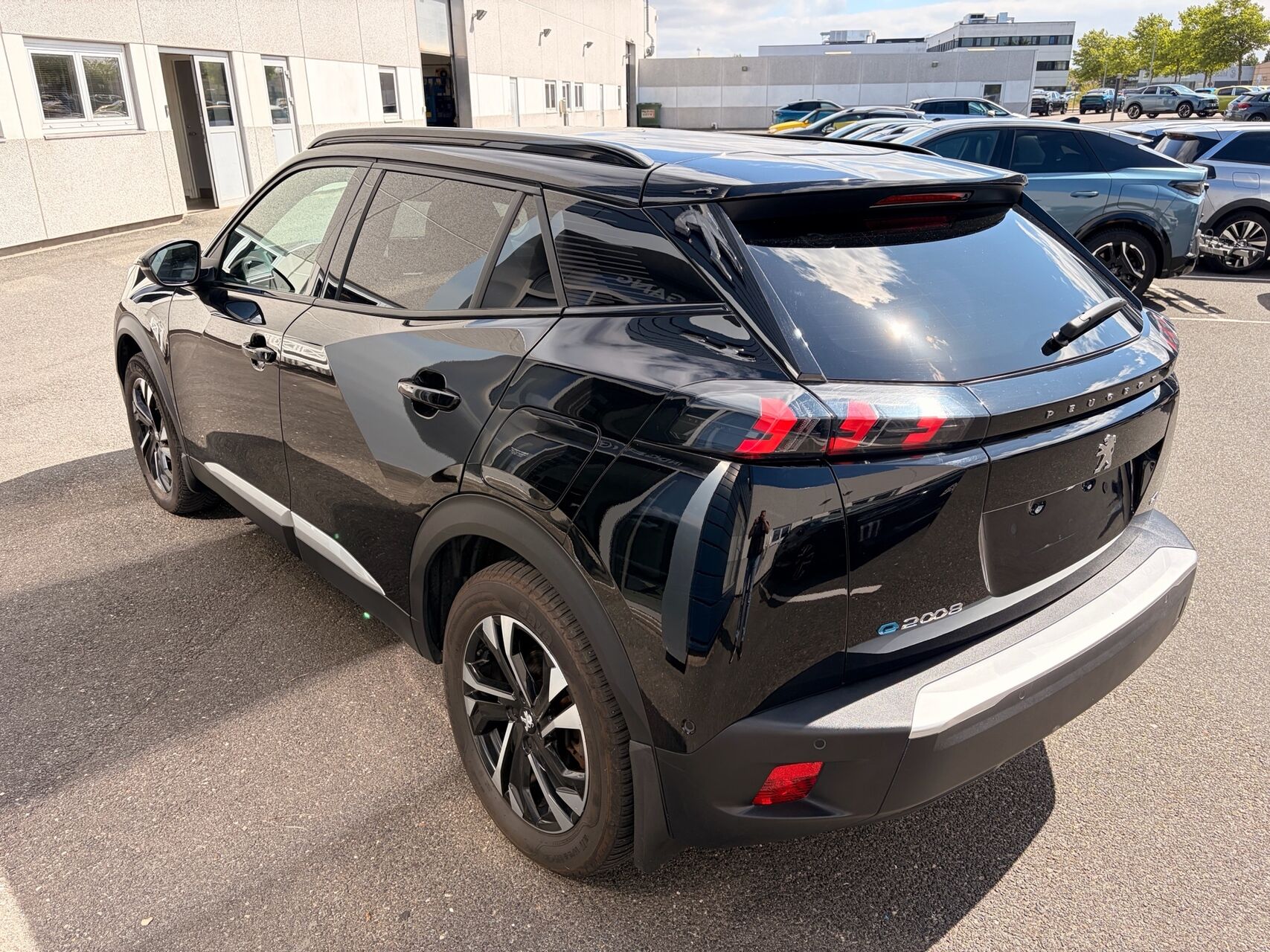 Billede af Peugeot e-2008 EL GT Sky 136HK 5d Aut.