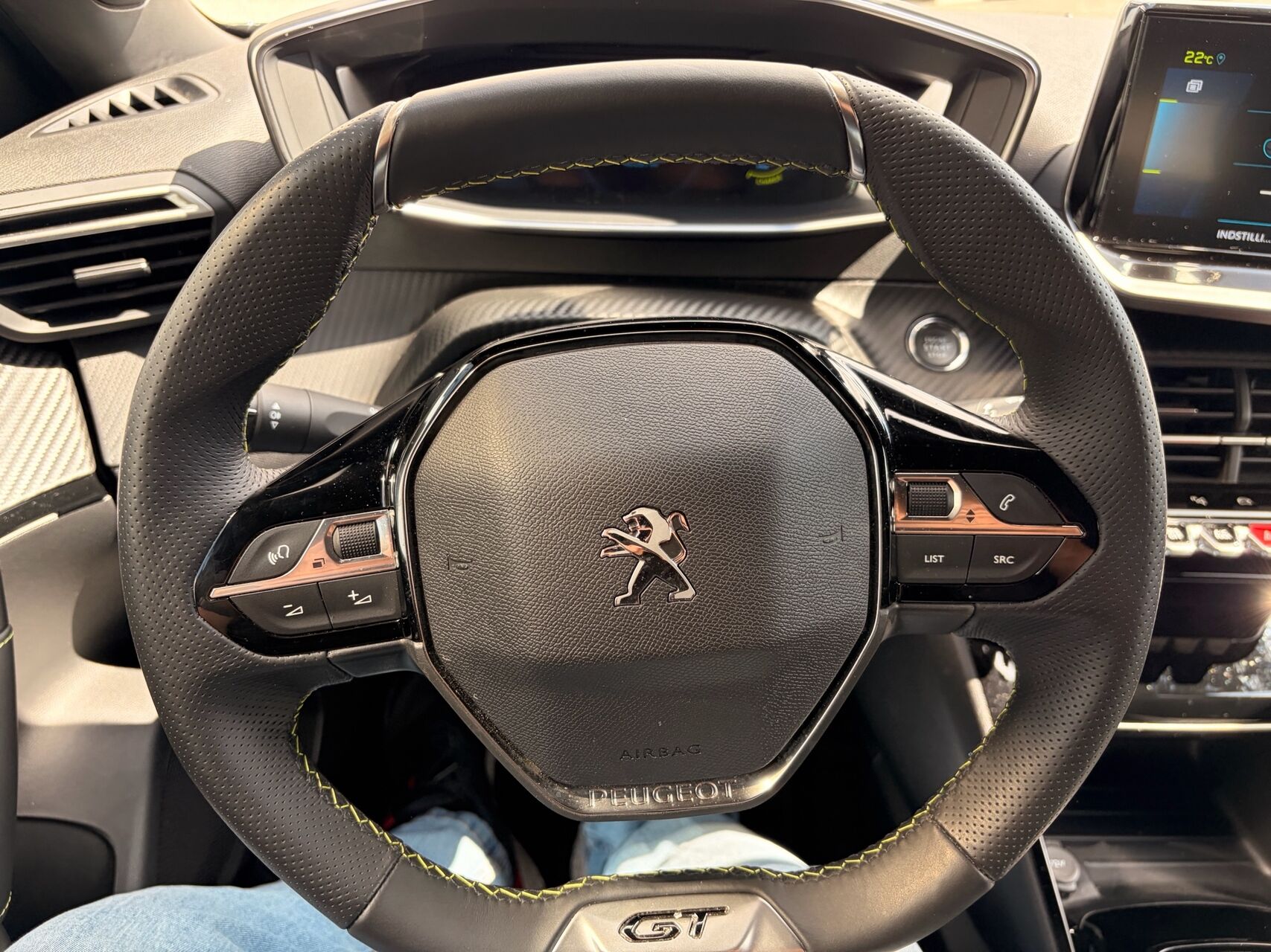 Billede af Peugeot e-2008 EL GT Sky 136HK 5d Aut.