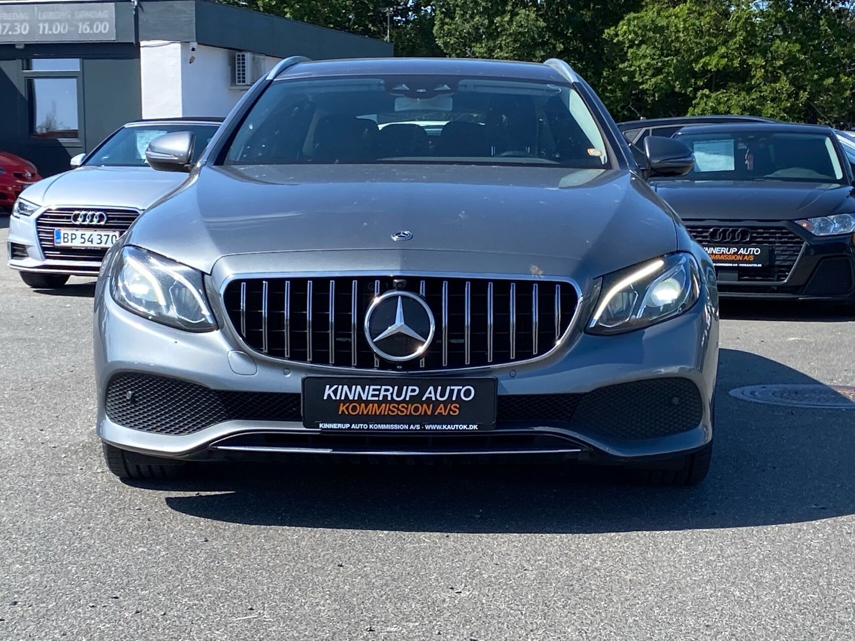 Billede af Mercedes-Benz E220 d T 2,0 D Avantgarde 9G-Tronic 194HK Stc Aut.