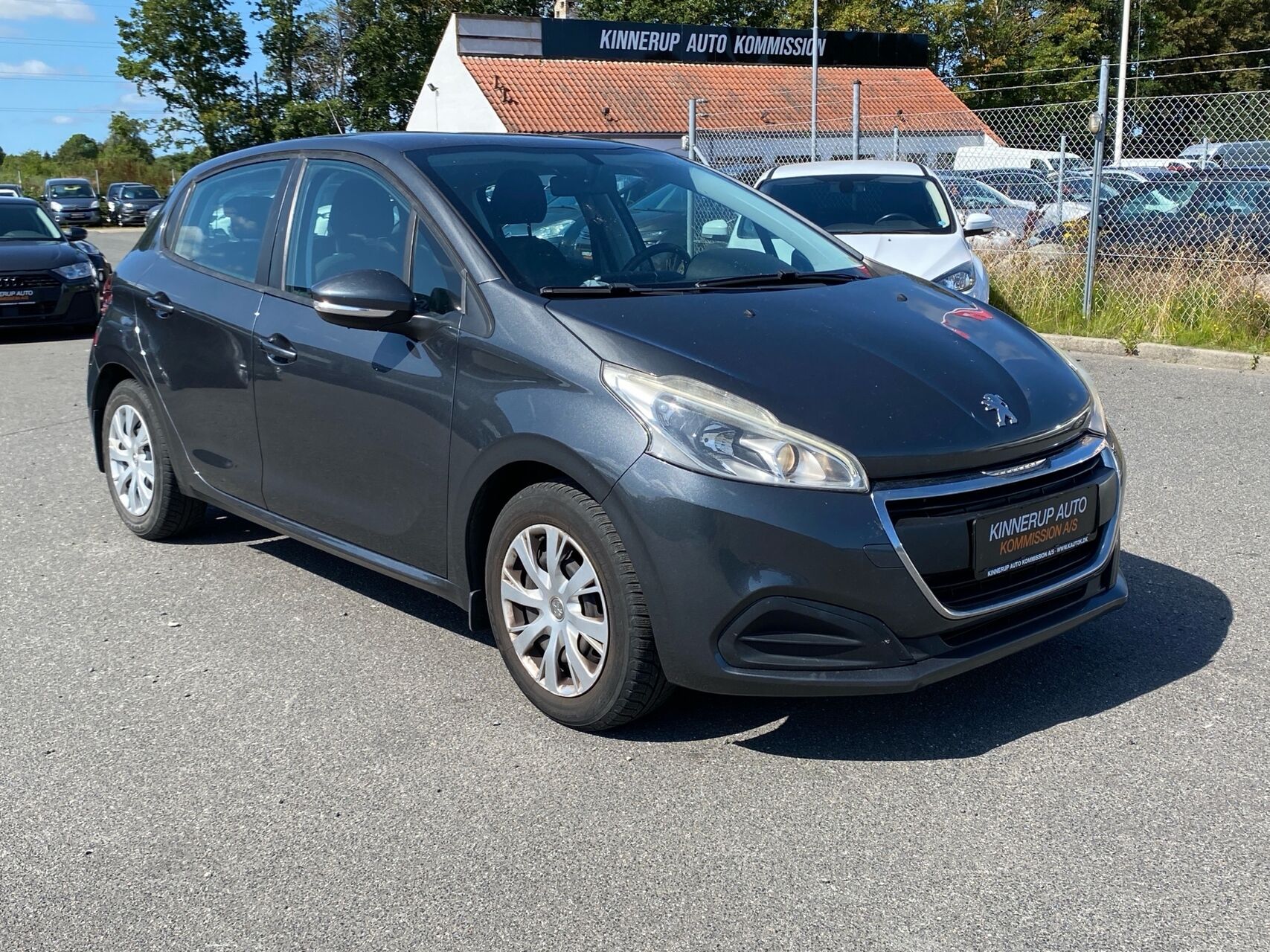 Billede af Peugeot 208 1,2 VTi Plus+ 82HK 5d