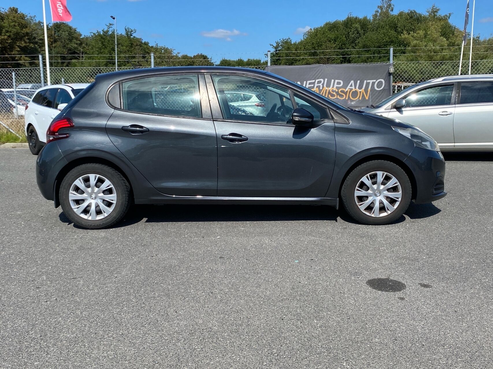 Billede af Peugeot 208 1,2 VTi Plus+ 82HK 5d