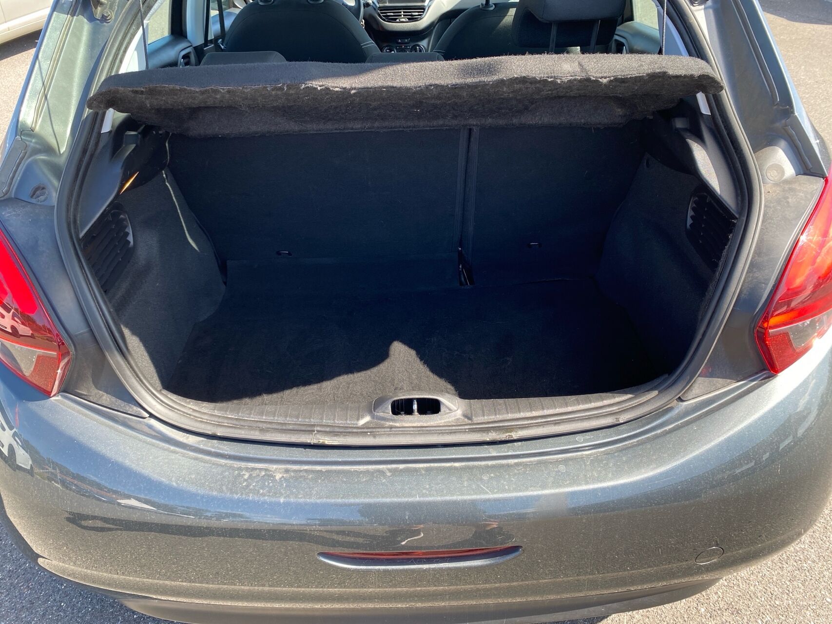 Billede af Peugeot 208 1,2 VTi Plus+ 82HK 5d