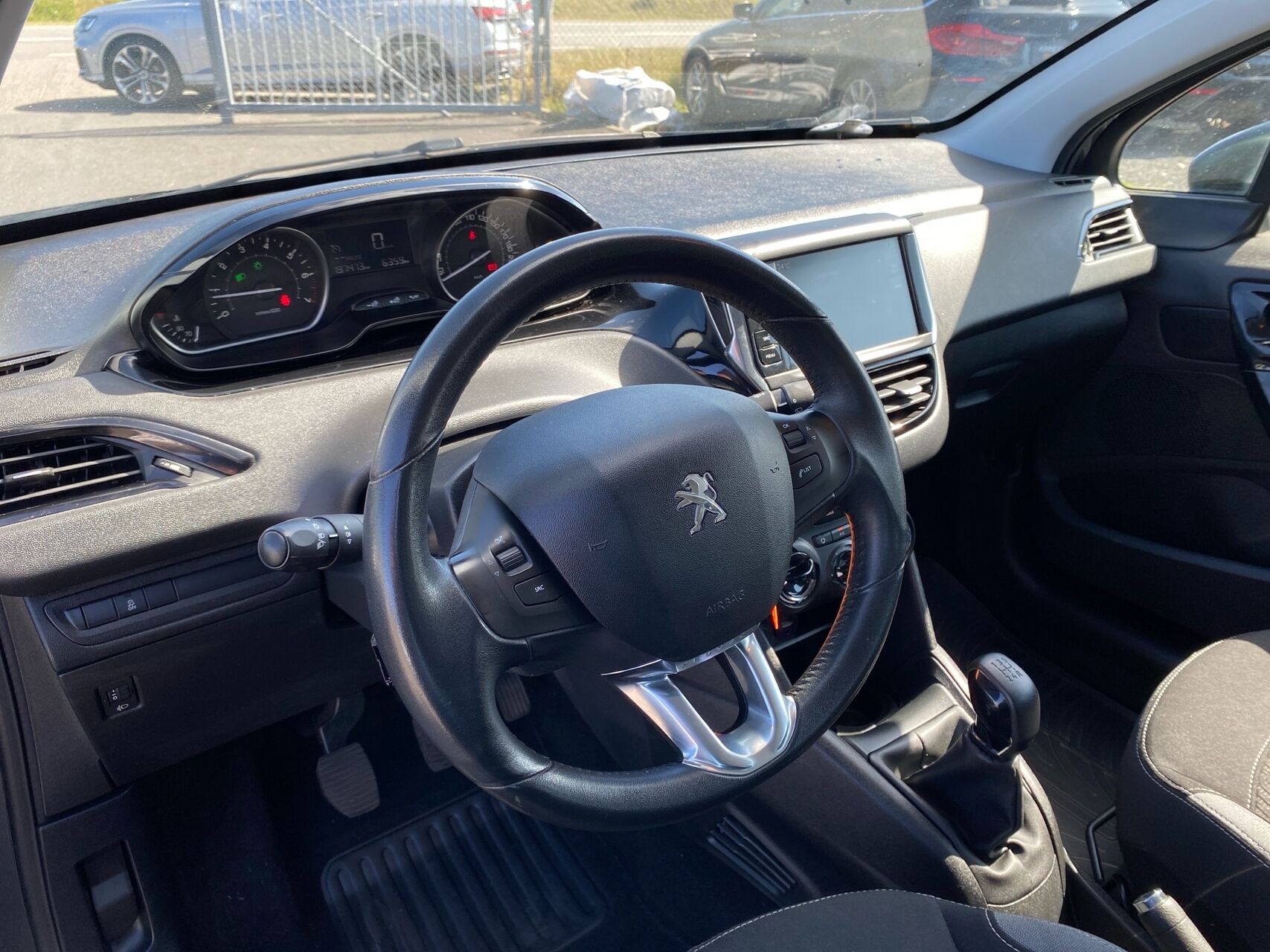 Billede af Peugeot 208 1,2 VTi Plus+ 82HK 5d